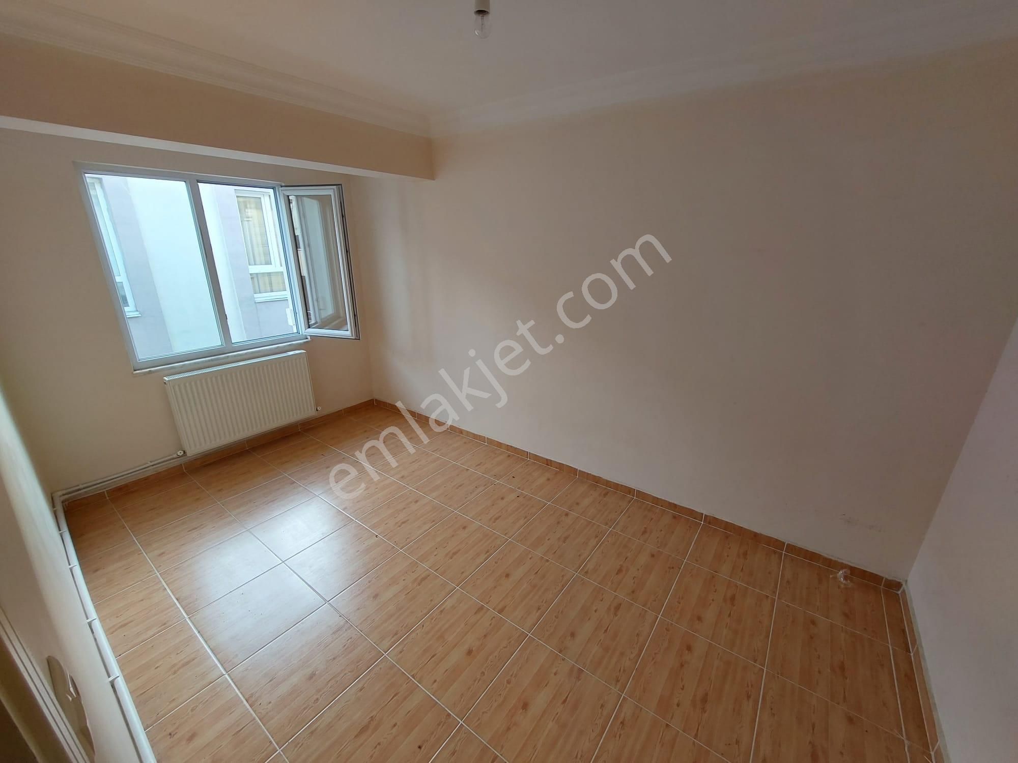 Karasu 32 Evlerde Kombi Petekli Cam Balkonlu 1+1 Satılık Daire - Görsel 15