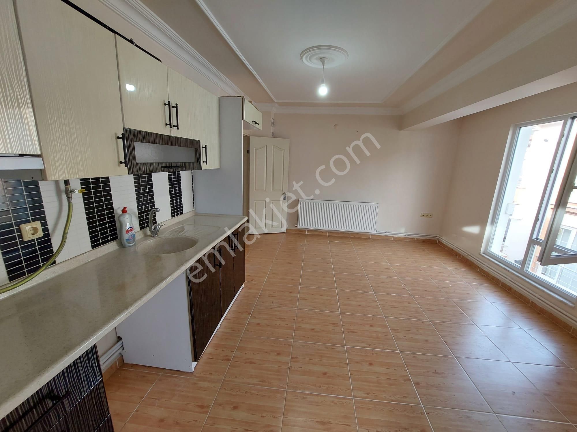 Karasu 32 Evlerde Kombi Petekli Cam Balkonlu 1+1 Satılık Daire - Görsel 12