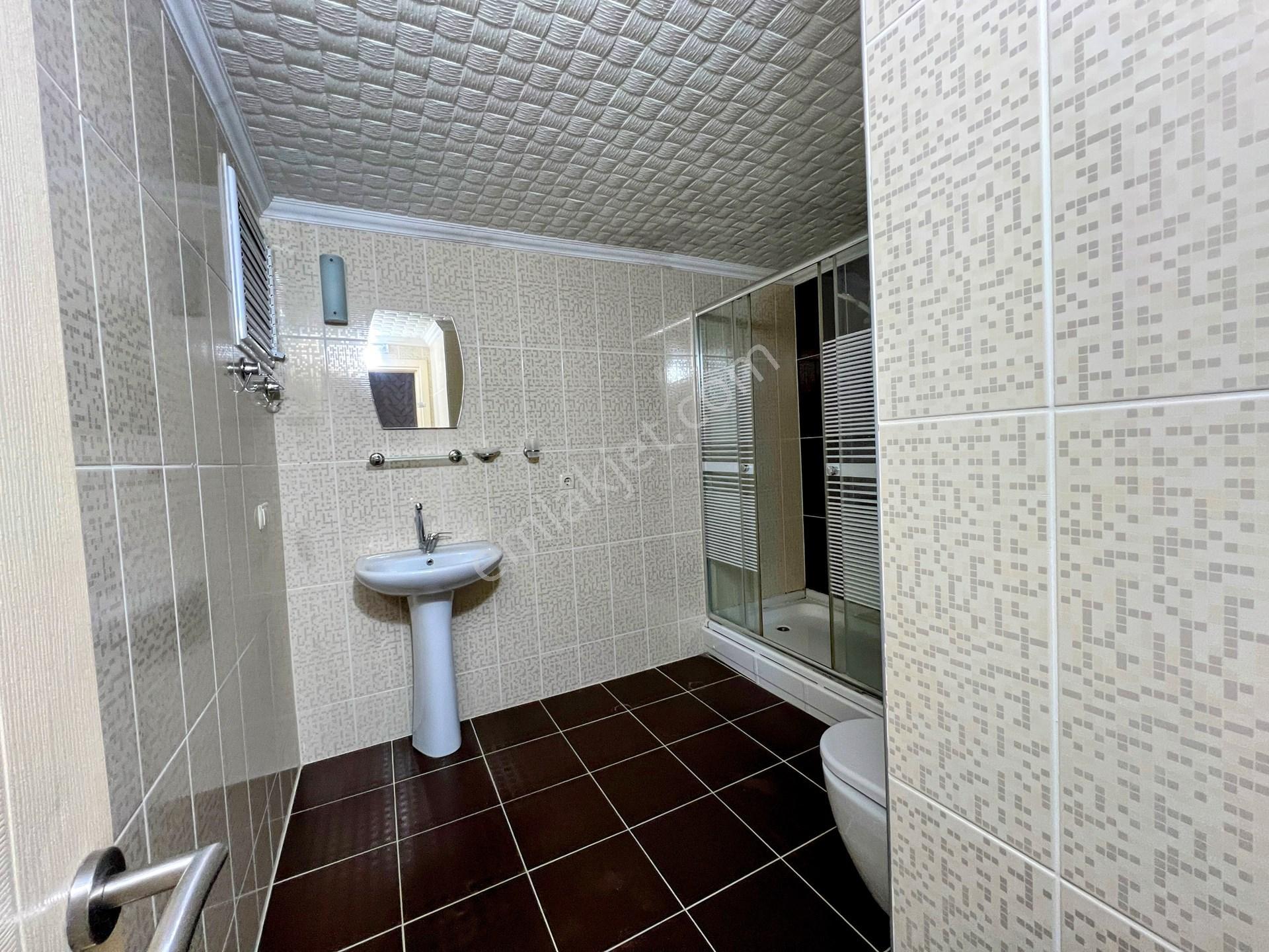 Yomra Kaşüstü'nde Deniz Manzaralı, Site İçinde Modern 3+1 Kiralık Daire - 160 M² - Görsel 14