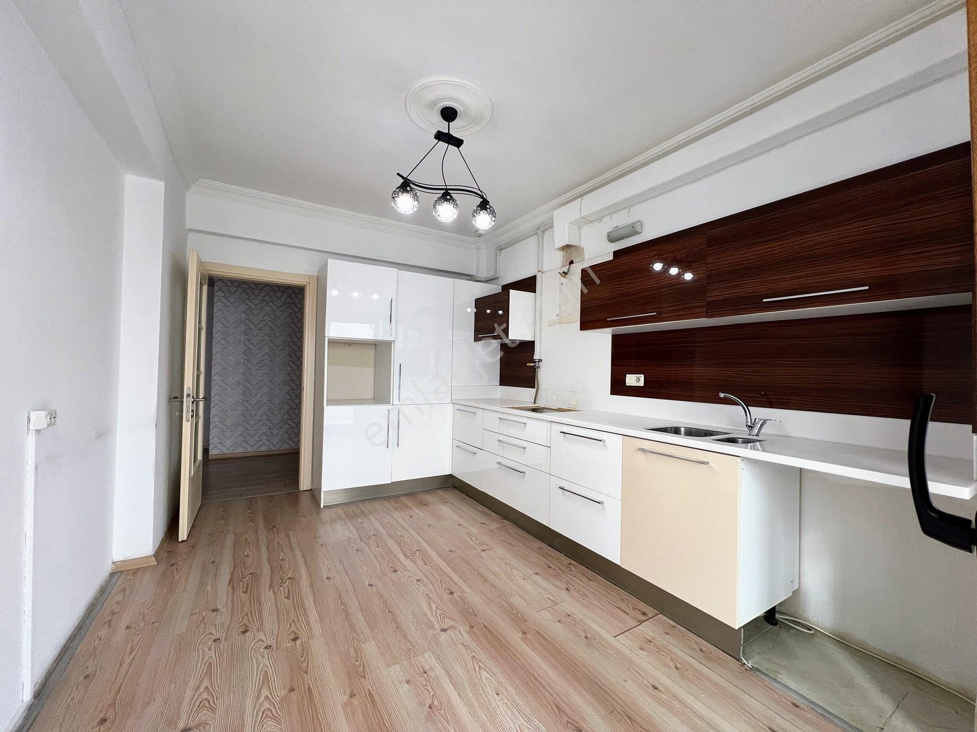 Yomra Kaşüstü'nde Deniz Manzaralı, Site İçinde Modern 3+1 Kiralık Daire - 160 M² - Görsel 16