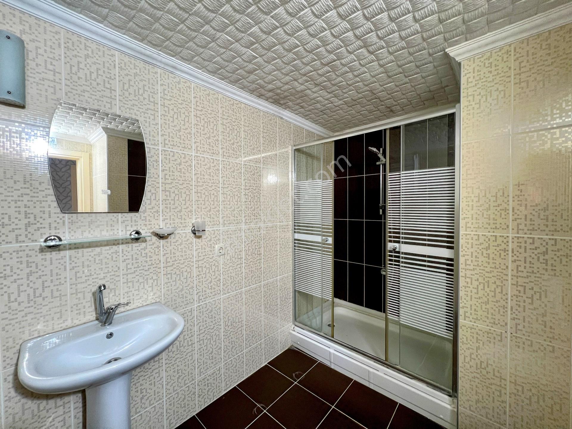 Yomra Kaşüstü'nde Deniz Manzaralı, Site İçinde Modern 3+1 Kiralık Daire - 160 M² - Görsel 13