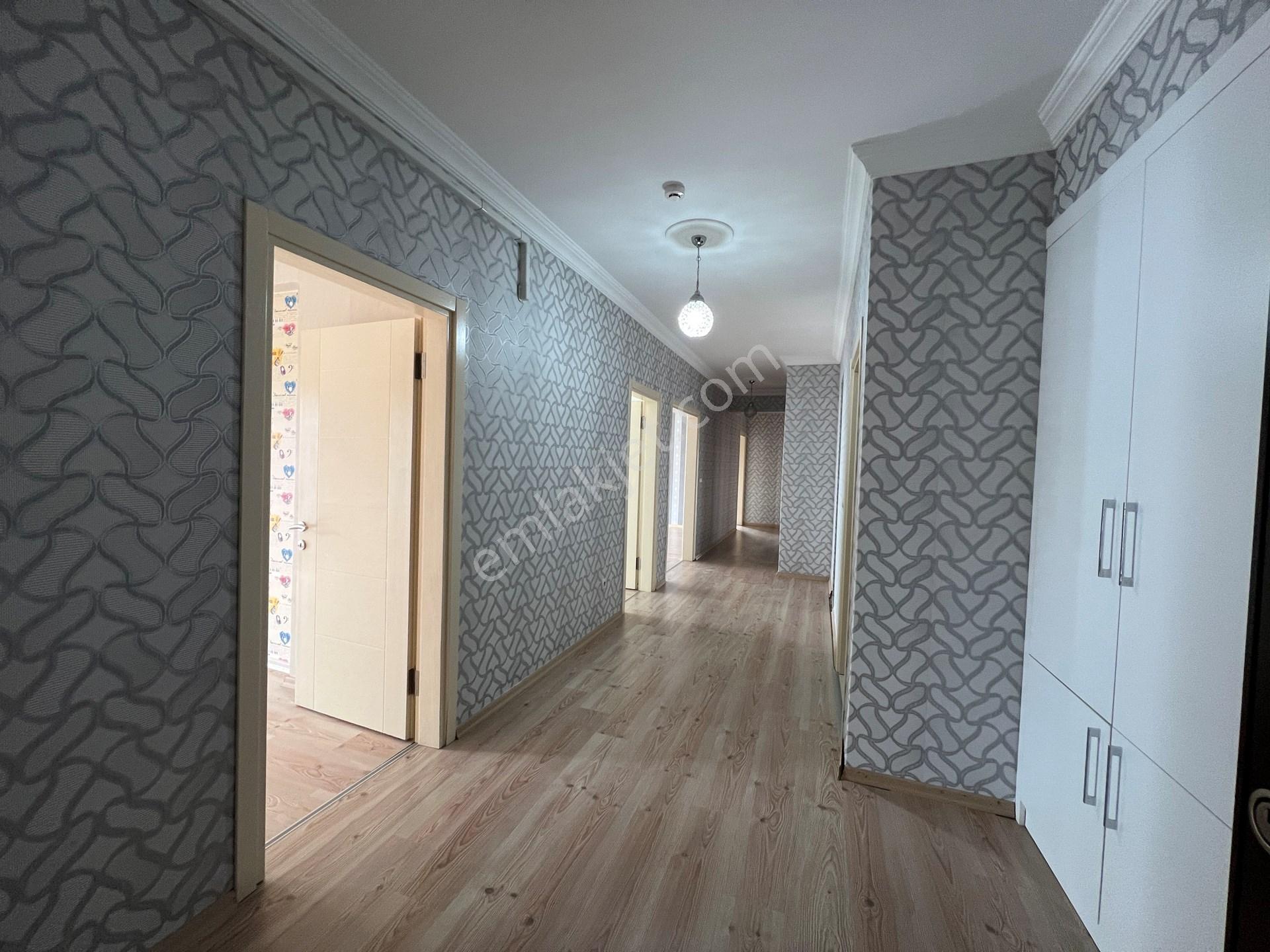 Yomra Kaşüstü'nde Deniz Manzaralı, Site İçinde Modern 3+1 Kiralık Daire - 160 M² - Görsel 18