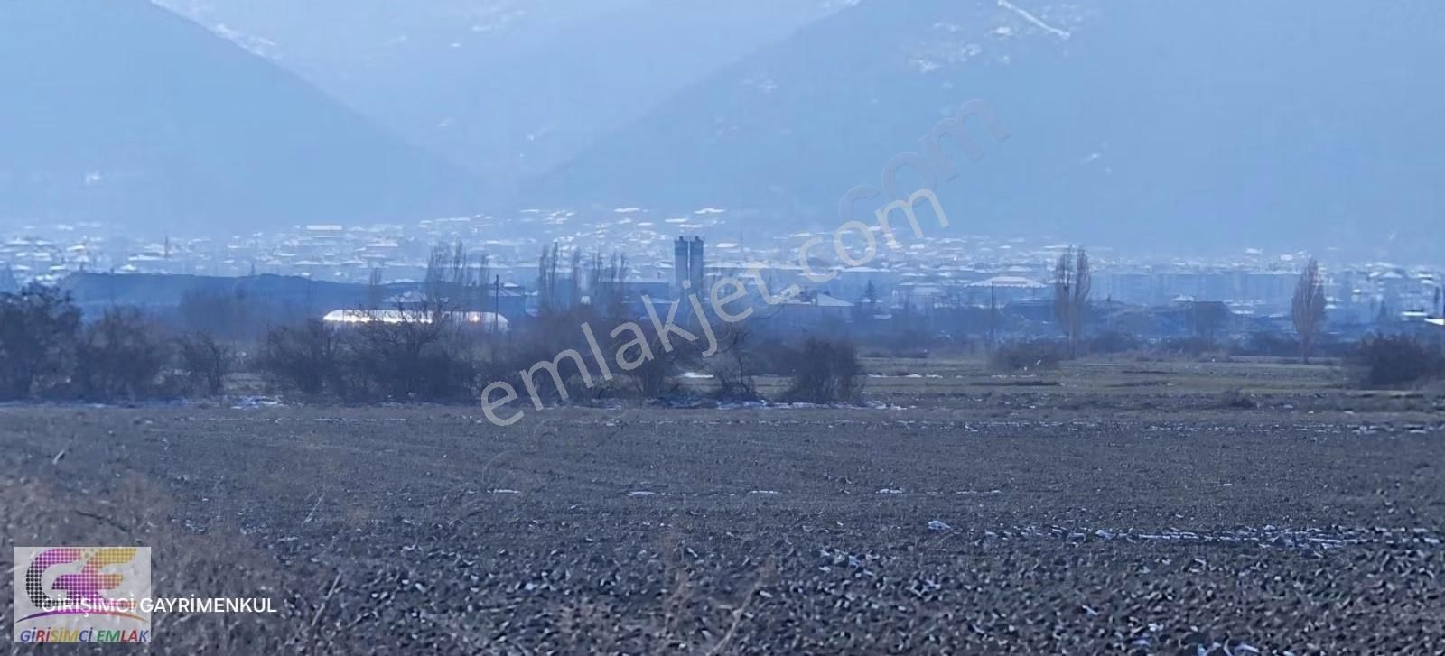 Girişimci'den Akşehir Merkeze 6 Dakika Mesafe'de Satılık Sera