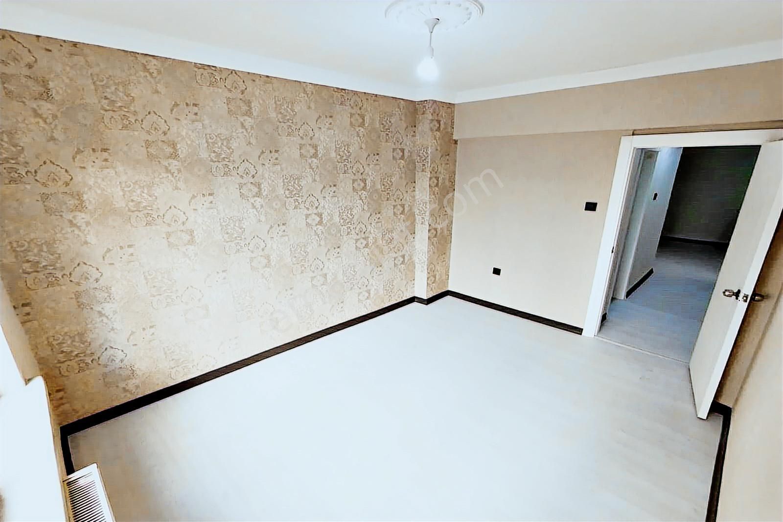 Ufuk Özdemir'den Cad.ve Metro Yakını Orta Kat 3+1 Masrafsız... - Görsel 31