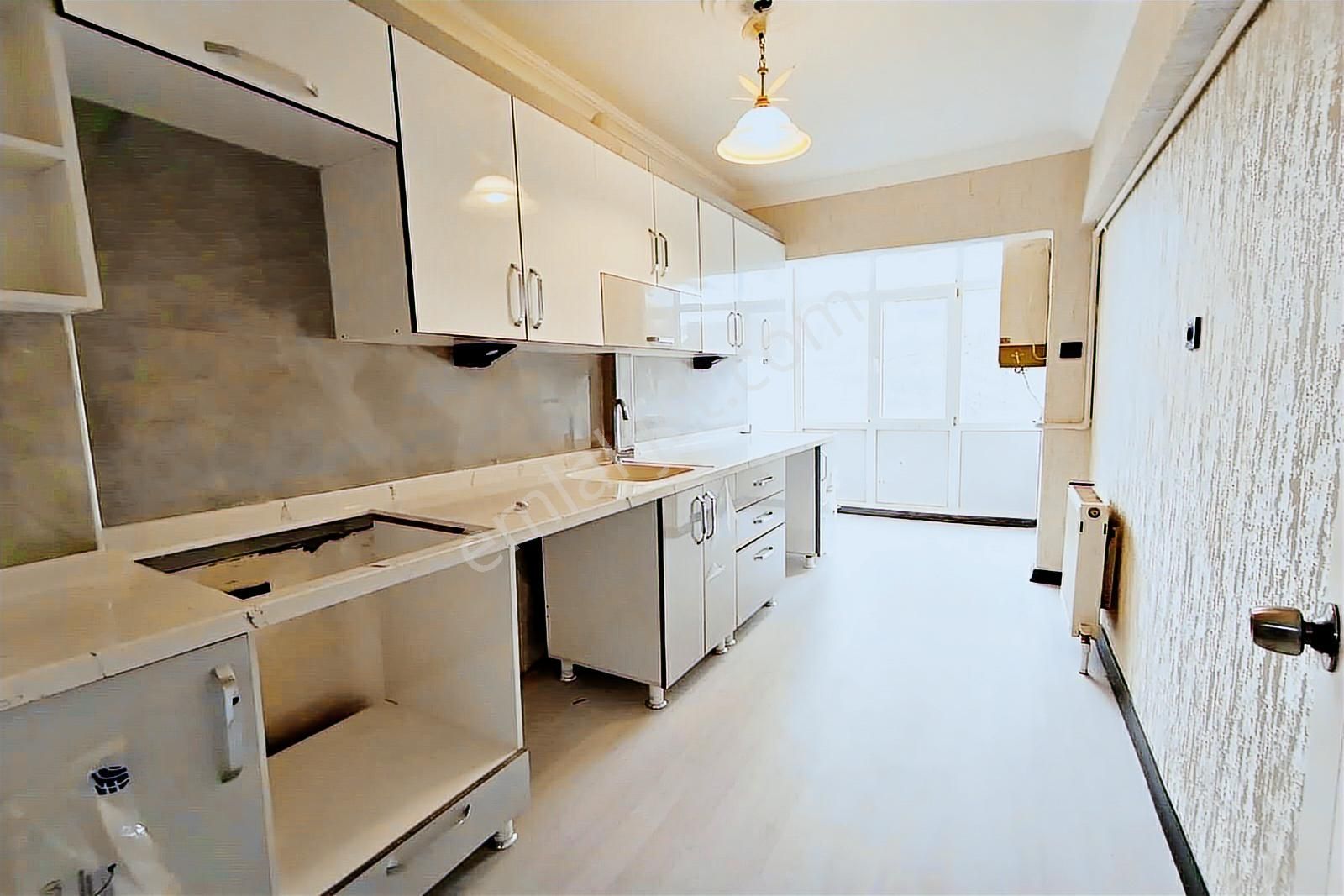 Ufuk Özdemir'den Cad.ve Metro Yakını Orta Kat 3+1 Masrafsız... - Görsel 4