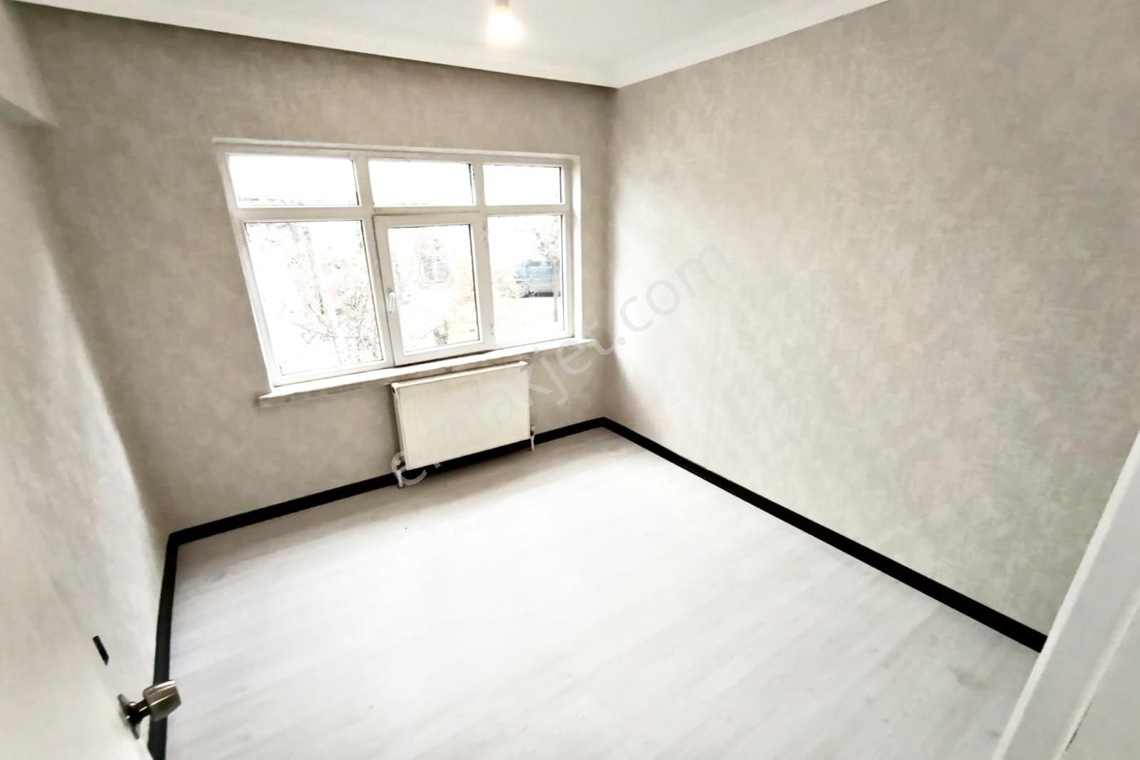 Ufuk Özdemir'den Cad.ve Metro Yakını Orta Kat 3+1 Masrafsız... - Görsel 24