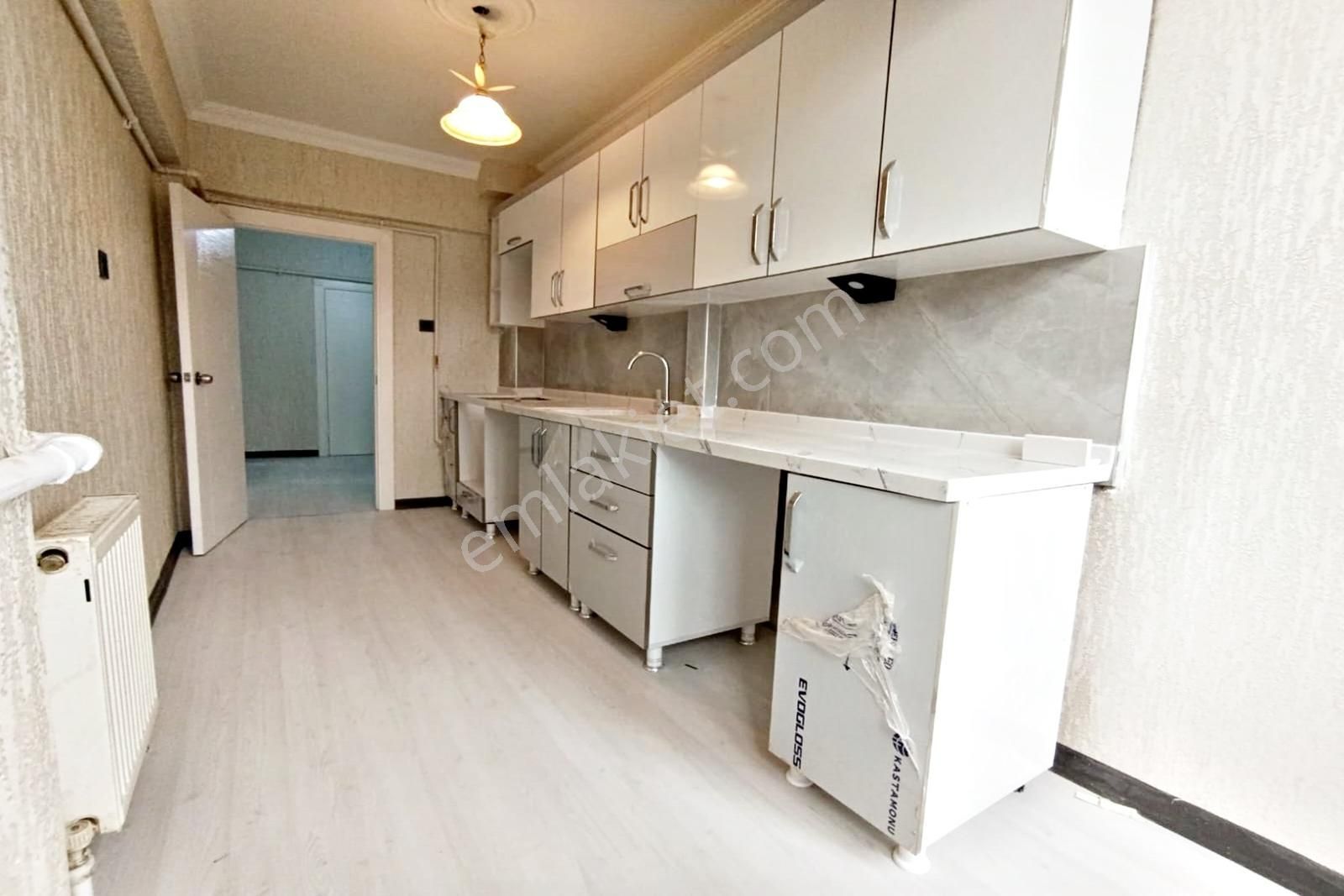 Ufuk Özdemir'den Cad.ve Metro Yakını Orta Kat 3+1 Masrafsız... - Görsel 9