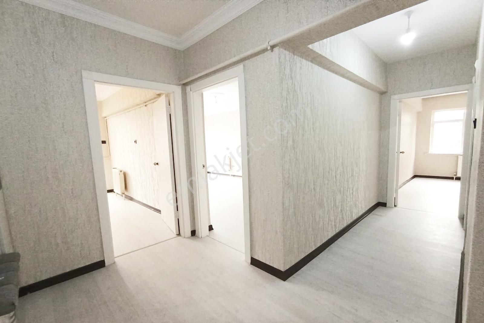 Ufuk Özdemir'den Cad.ve Metro Yakını Orta Kat 3+1 Masrafsız... - Görsel 18