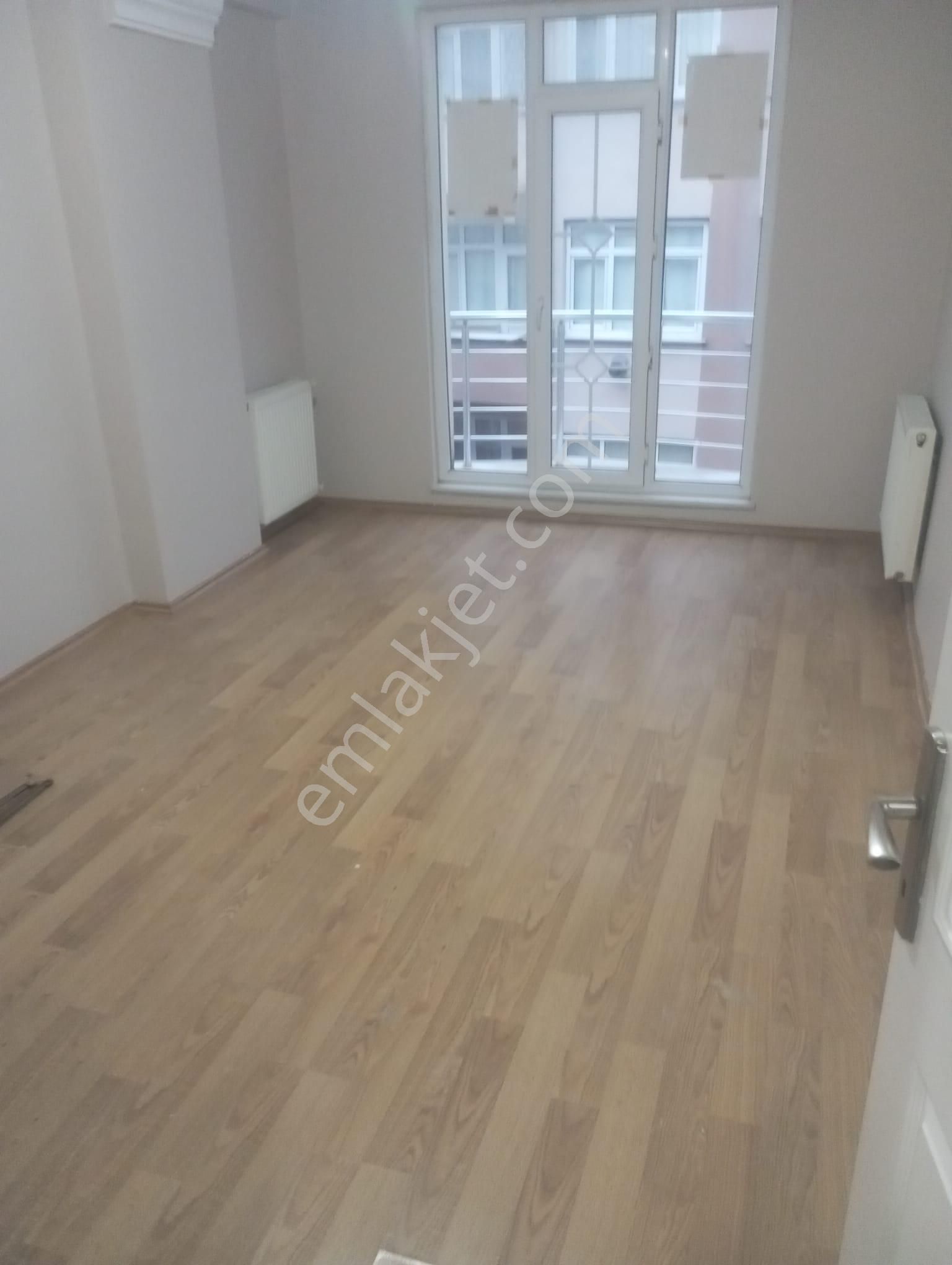 Esenler Fatih Mahallesinde Kiralık 2+1 Yeni Boyalı Temiz Daire - Görsel 3