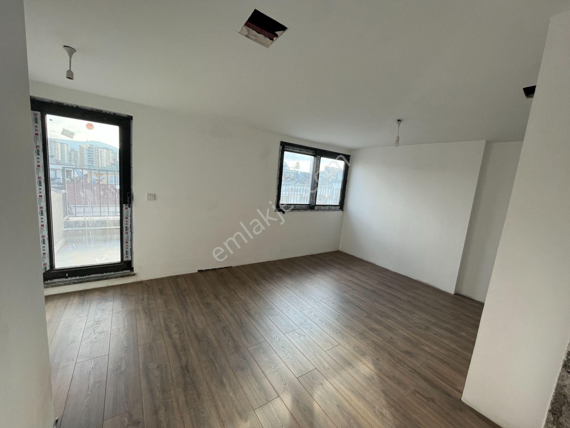 Samandıra Merkeze Yakın Asansörlü 4+1 Sıfır Ultra Lüks Dubleks - Görsel 7