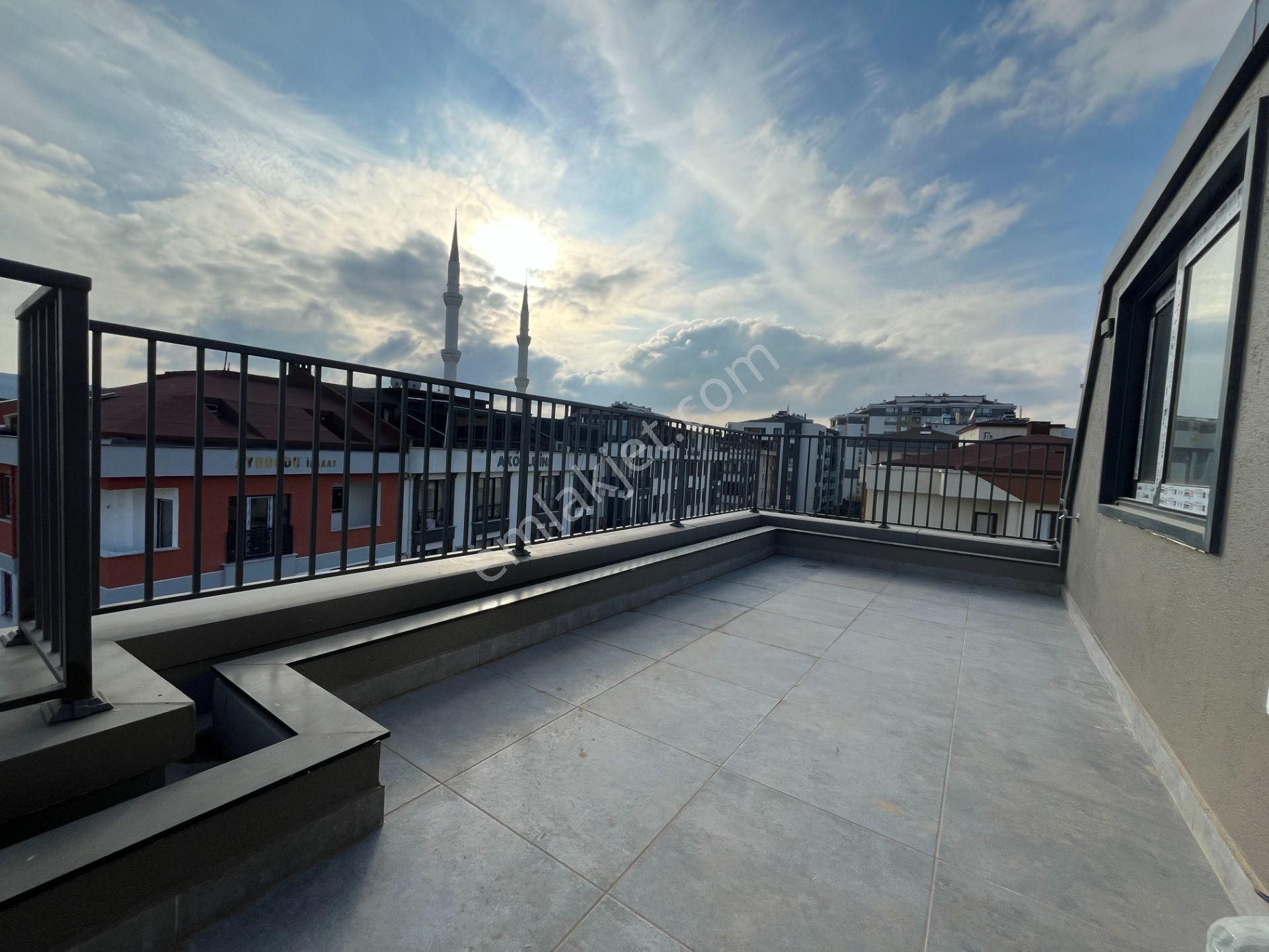 Samandıra Merkeze Yakın Asansörlü 4+1 Sıfır Ultra Lüks Dubleks - Görsel 2