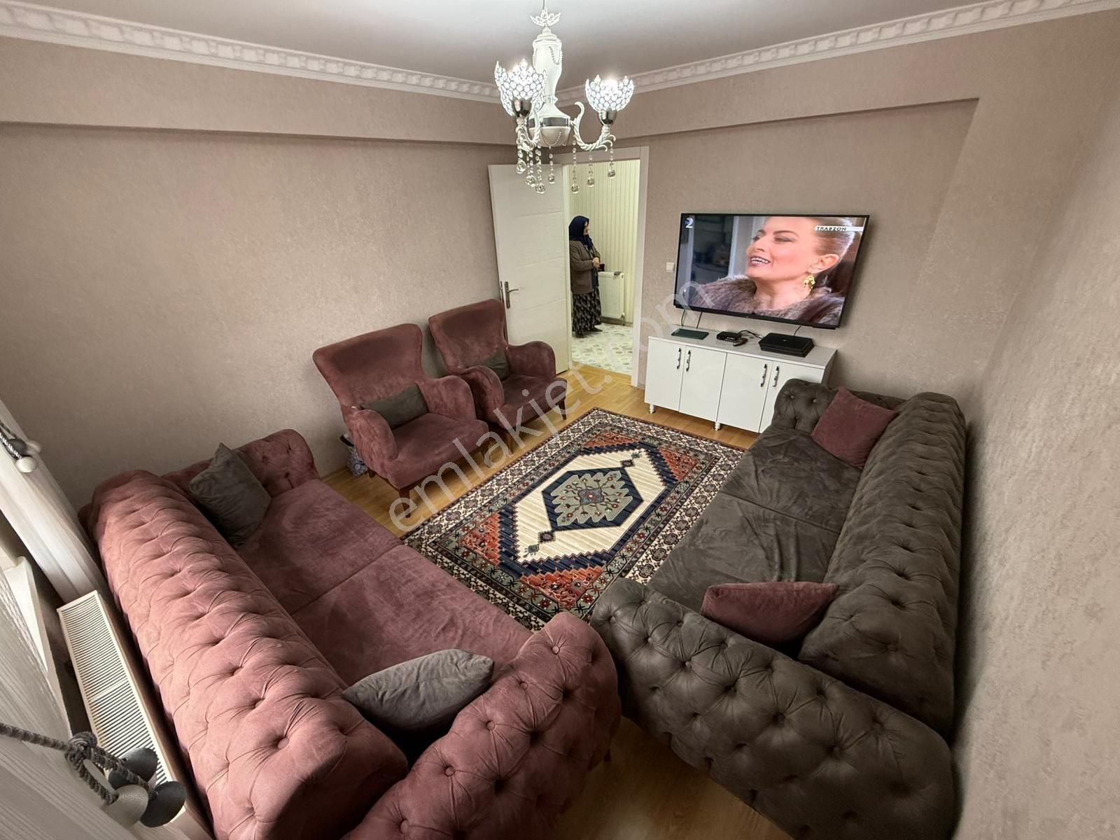 Kanuni Mahallesinde Geniş M2 Asansörlü Katta Fırsat !!!! - Görsel 12