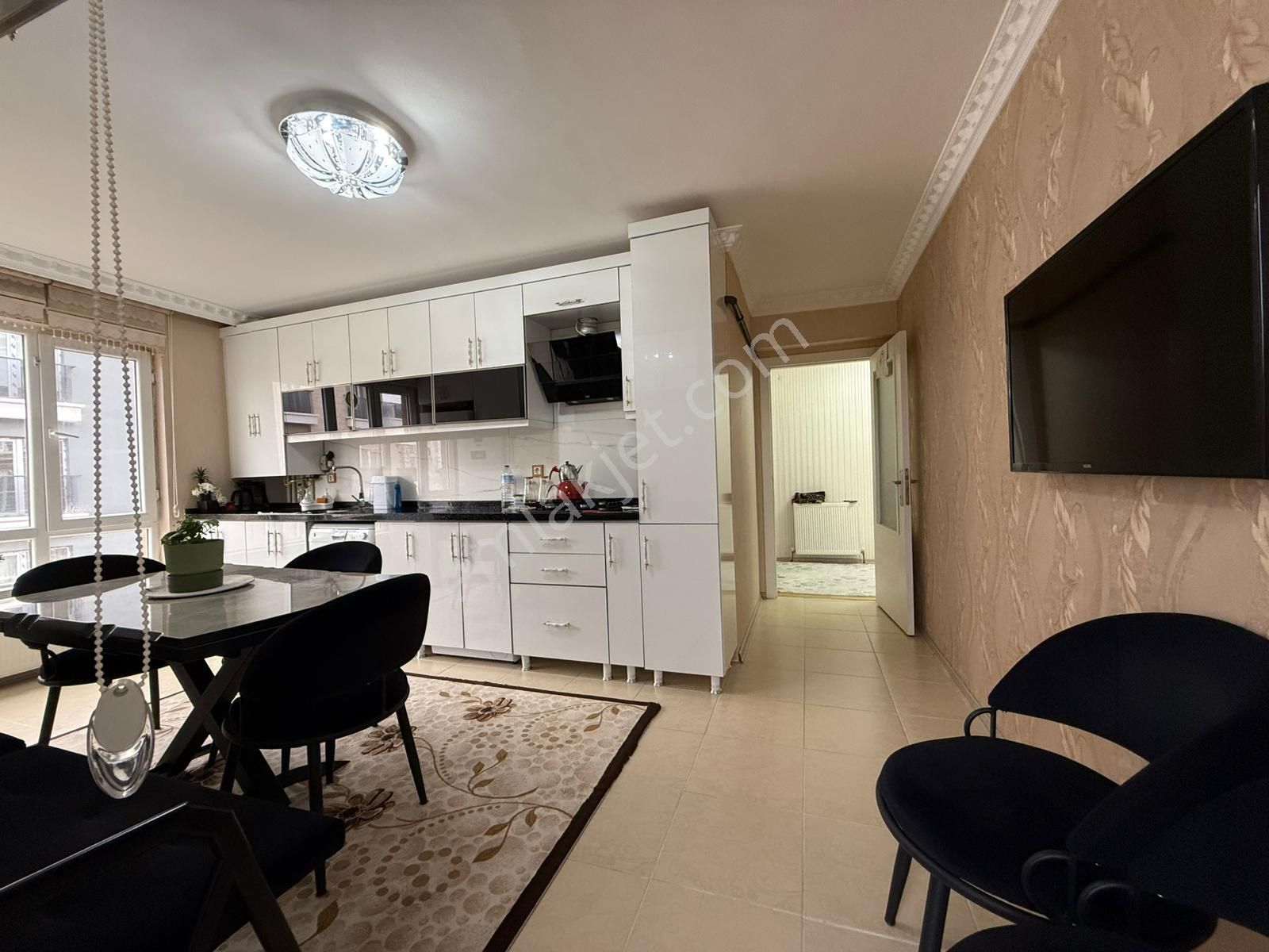 Kanuni Mahallesinde Geniş M2 Asansörlü Katta Fırsat !!!! - Görsel 11