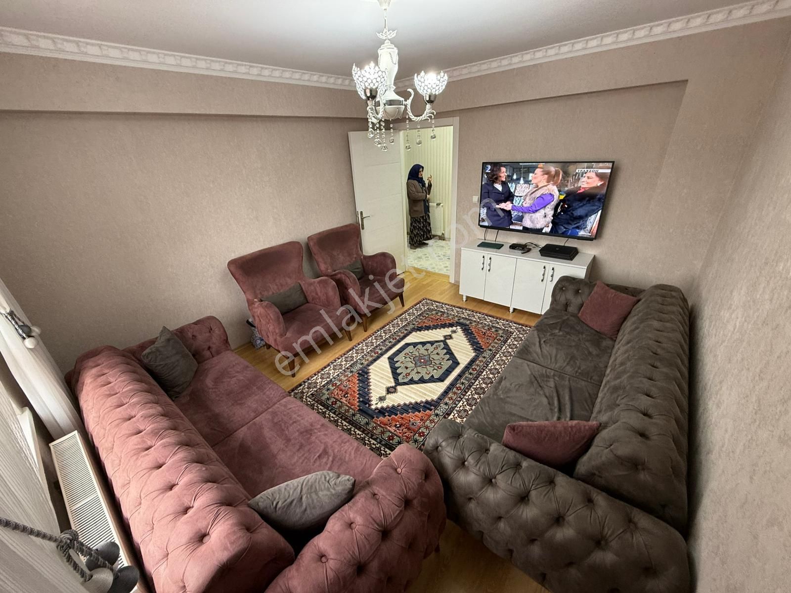 Kanuni Mahallesinde Geniş M2 Asansörlü Katta Fırsat !!!! - Görsel 13