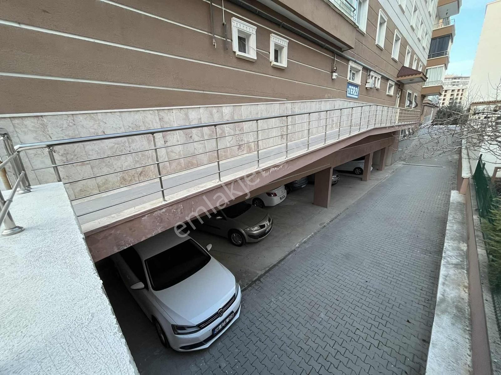 Yüce'den▓ 3+1 Güney.c 145m2 Kullanım Alanlı 45 M2 Özel Teraslı - Görsel 28