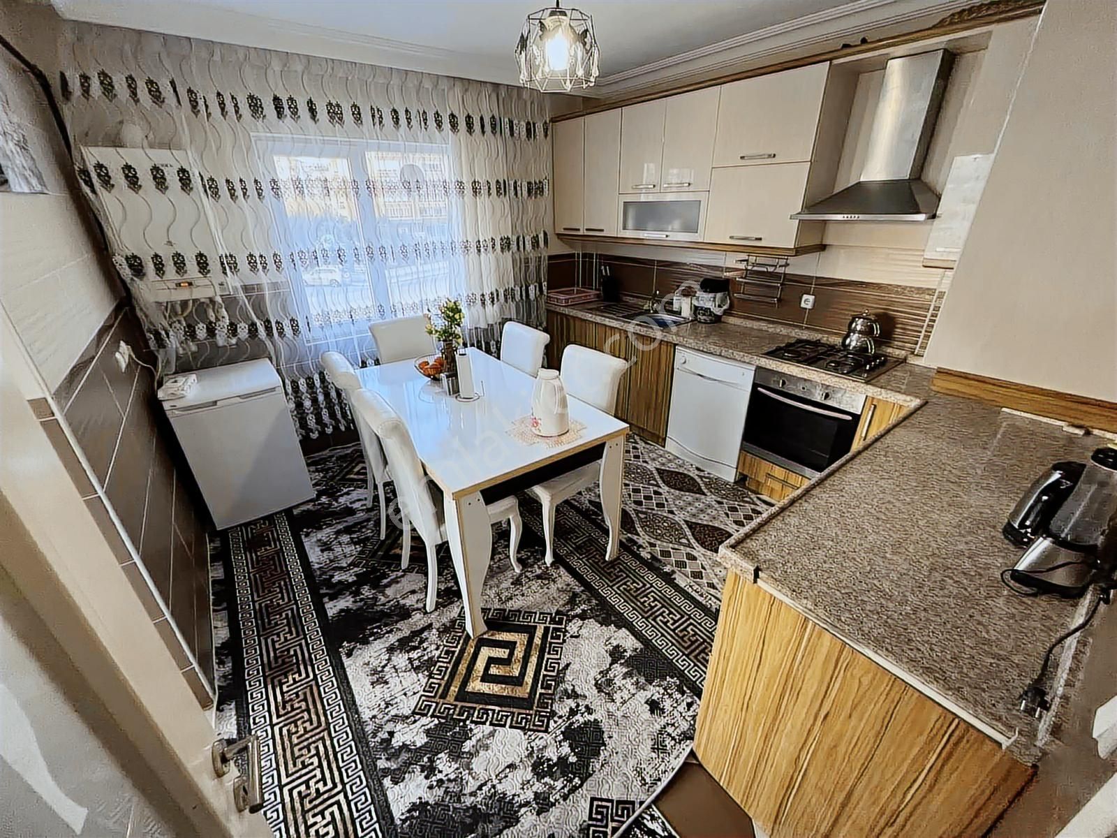 Yüce'den▓ 3+1 Güney.c 145m2 Kullanım Alanlı 45 M2 Özel Teraslı - Görsel 13