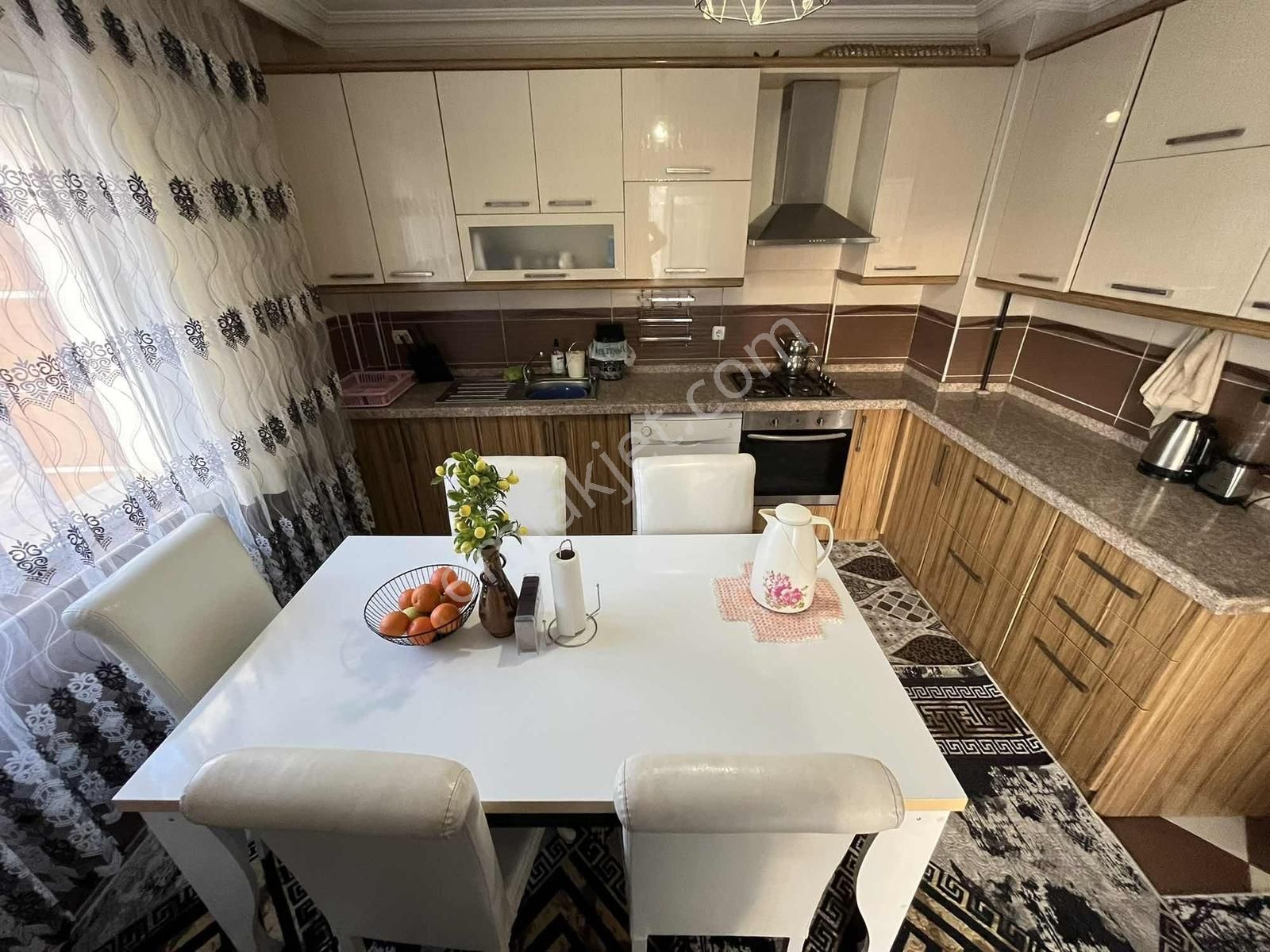 Yüce'den▓ 3+1 Güney.c 145m2 Kullanım Alanlı 45 M2 Özel Teraslı - Görsel 4