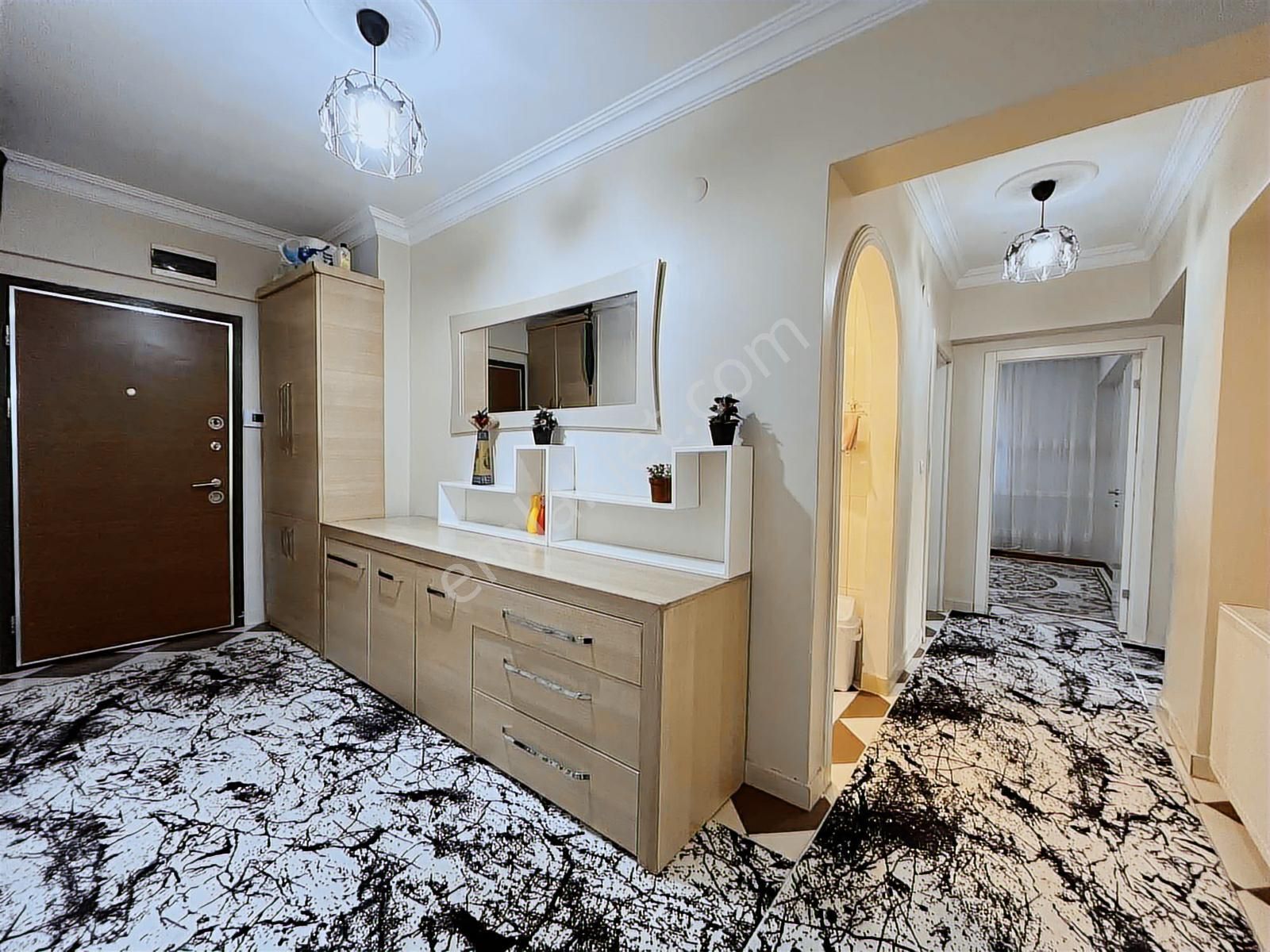 Yüce'den▓ 3+1 Güney.c 145m2 Kullanım Alanlı 45 M2 Özel Teraslı - Görsel 21