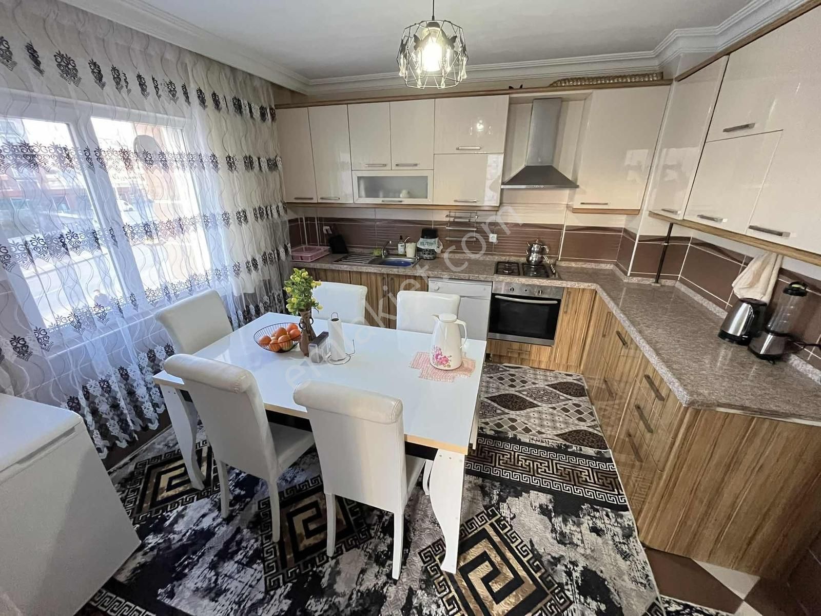 Yüce'den▓ 3+1 Güney.c 145m2 Kullanım Alanlı 45 M2 Özel Teraslı