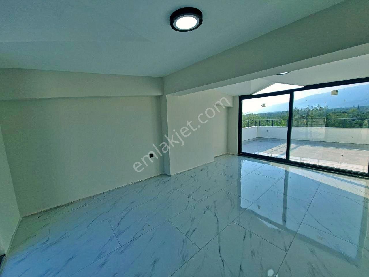 Uytundan Zeytinlide Doğayla İç İçe Satılık Lüks Sıfır 3+1 Villa - Görsel 12