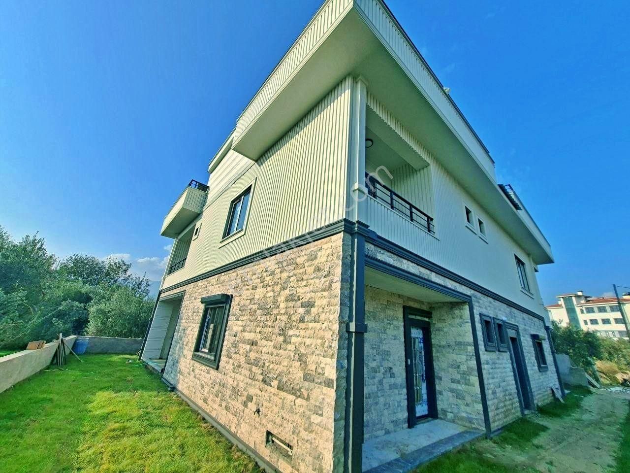 Uytundan Zeytinlide Doğayla İç İçe Satılık Lüks Sıfır 3+1 Villa - Görsel 17