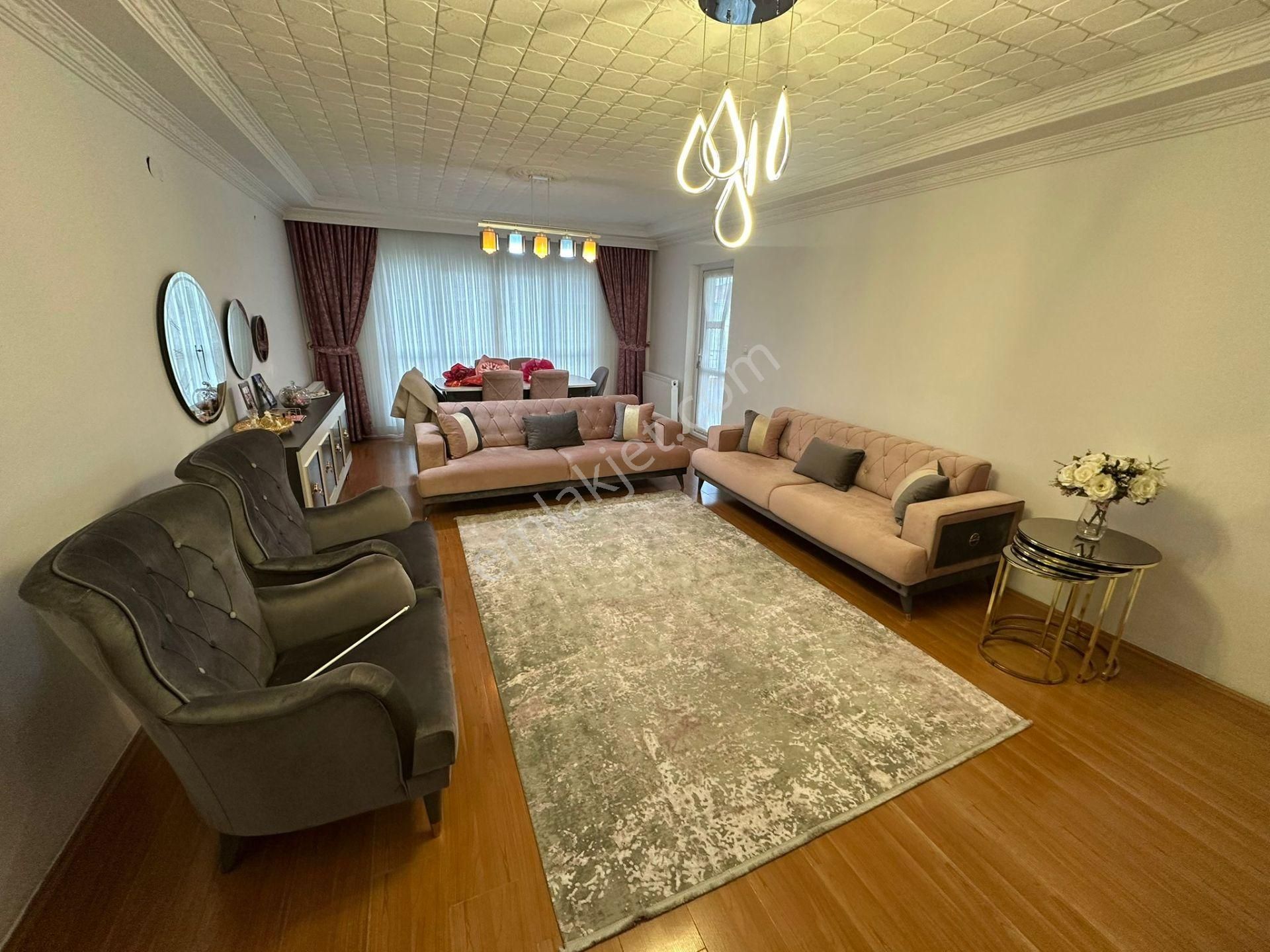 Acil Satılık__kent Konseyi Yanı__160m2__teras Balkonlu Arakat - Görsel 14