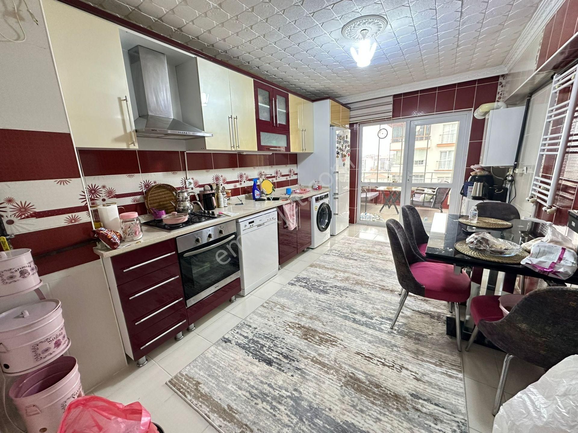 Acil Satılık__kent Konseyi Yanı__160m2__teras Balkonlu Arakat - Görsel 3