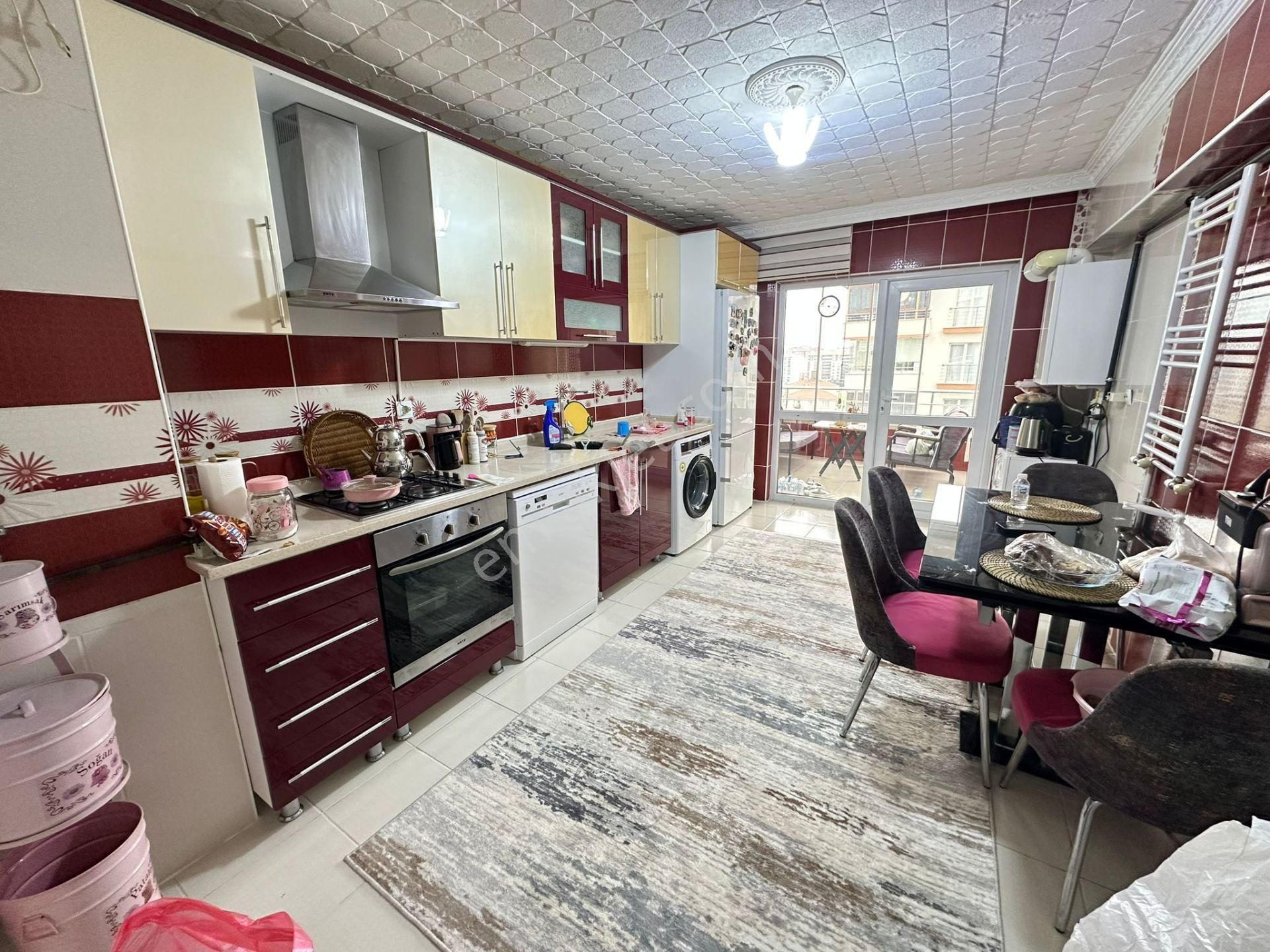 Acil Satılık__kent Konseyi Yanı__160m2__teras Balkonlu Arakat - Görsel 7