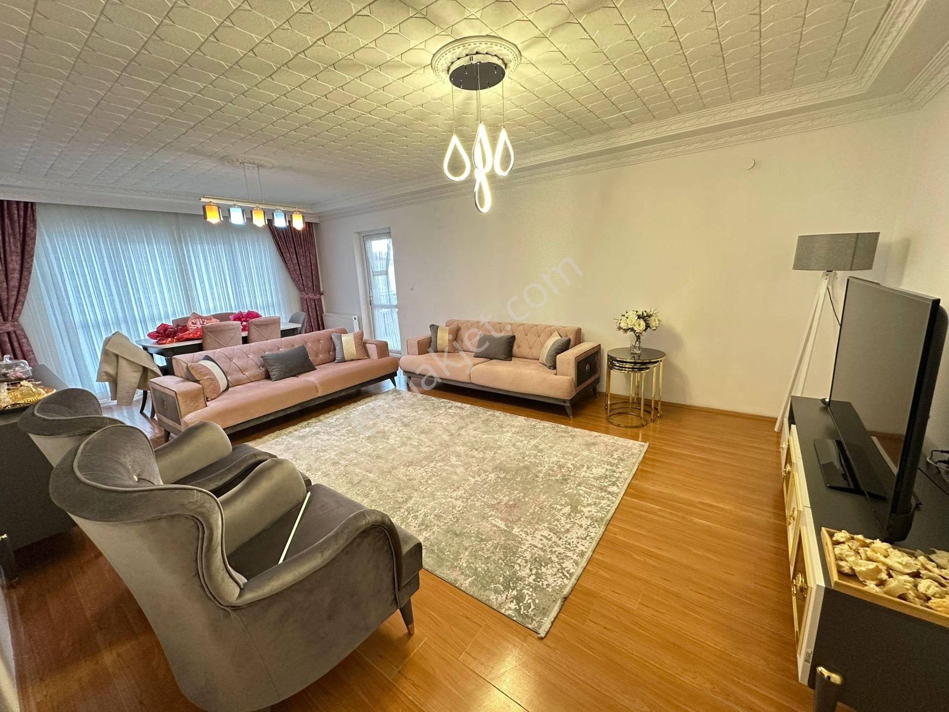 Acil Satılık__kent Konseyi Yanı__160m2__teras Balkonlu Arakat - Görsel 18