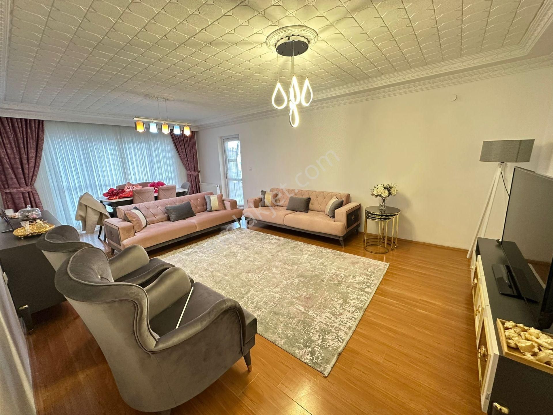 Acil Satılık__kent Konseyi Yanı__160m2__teras Balkonlu Arakat - Görsel 17