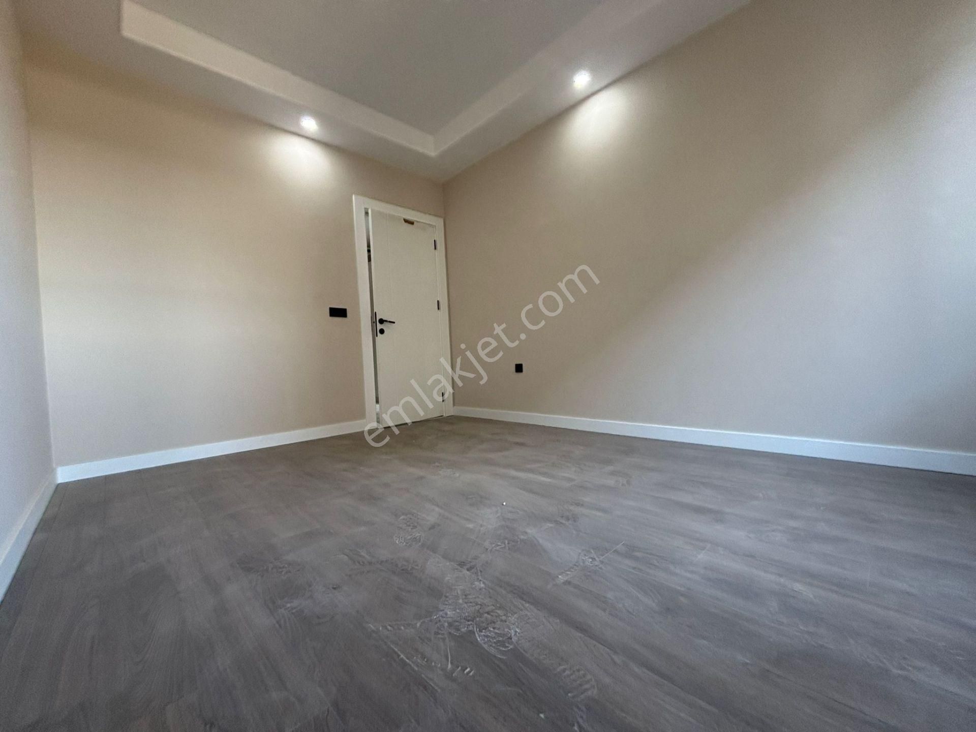 Kepez Devlet Hastane Okul Avm Ulaşım Üzerinde Yüzme Havuzlu Arakat 1+1 Daire - Görsel 9