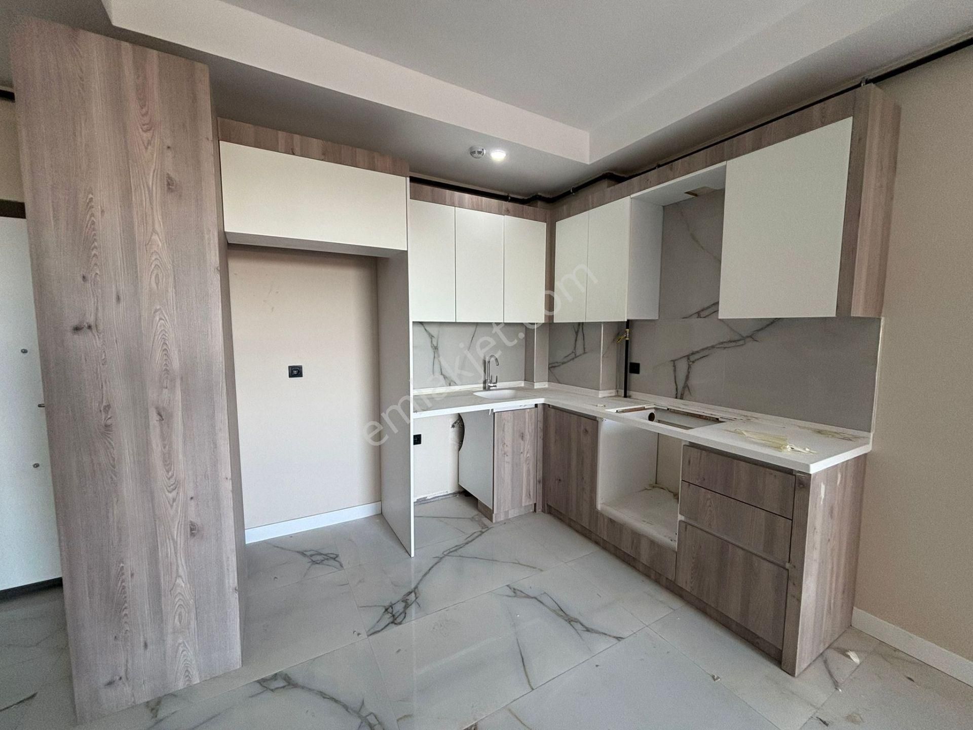 Kepez Devlet Hastane Okul Avm Ulaşım Üzerinde Yüzme Havuzlu Arakat 1+1 Daire - Görsel 7