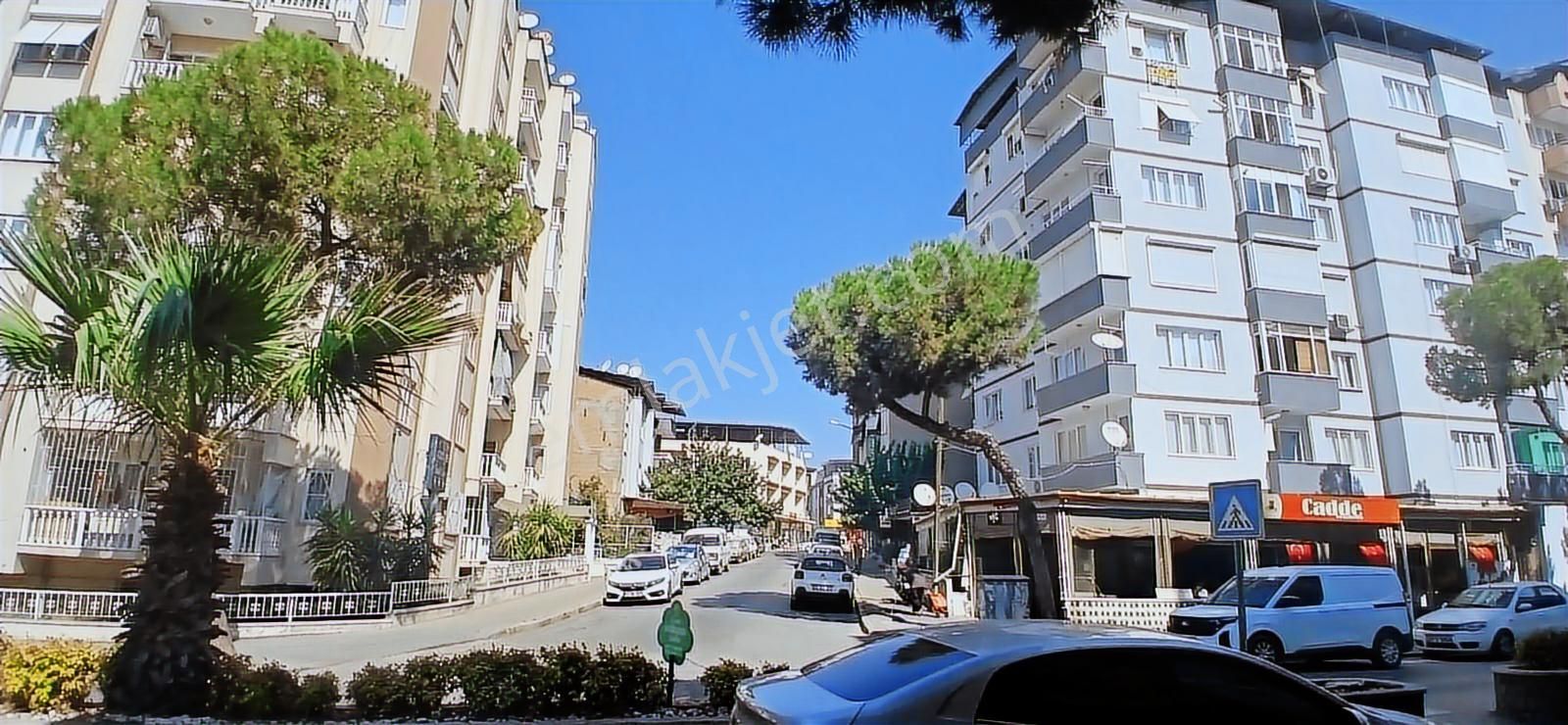 Aydın Nazilli Yeni Mahalle Ordu Caddesinde Acilsatılık 3+1 Daire