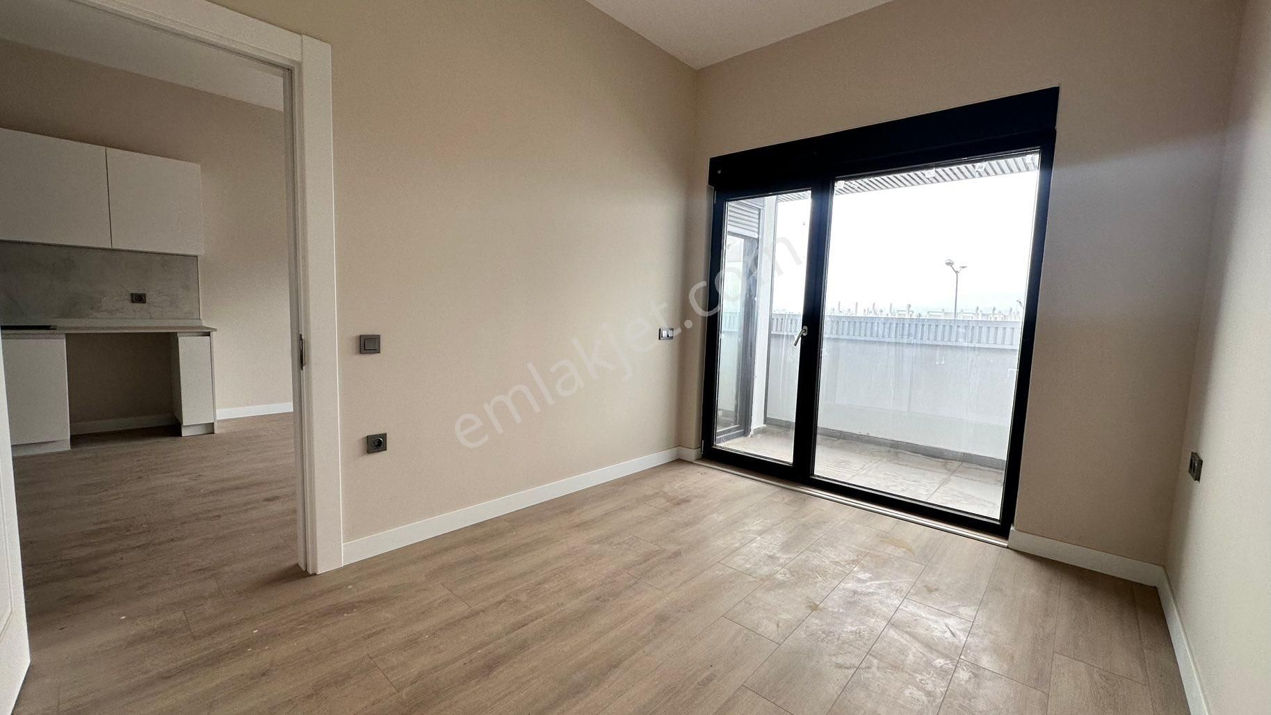 Altınova Metro Avm-agora-ikea Karşısı 1+1 Plaza Ofis&büro&daireler - Görsel 15