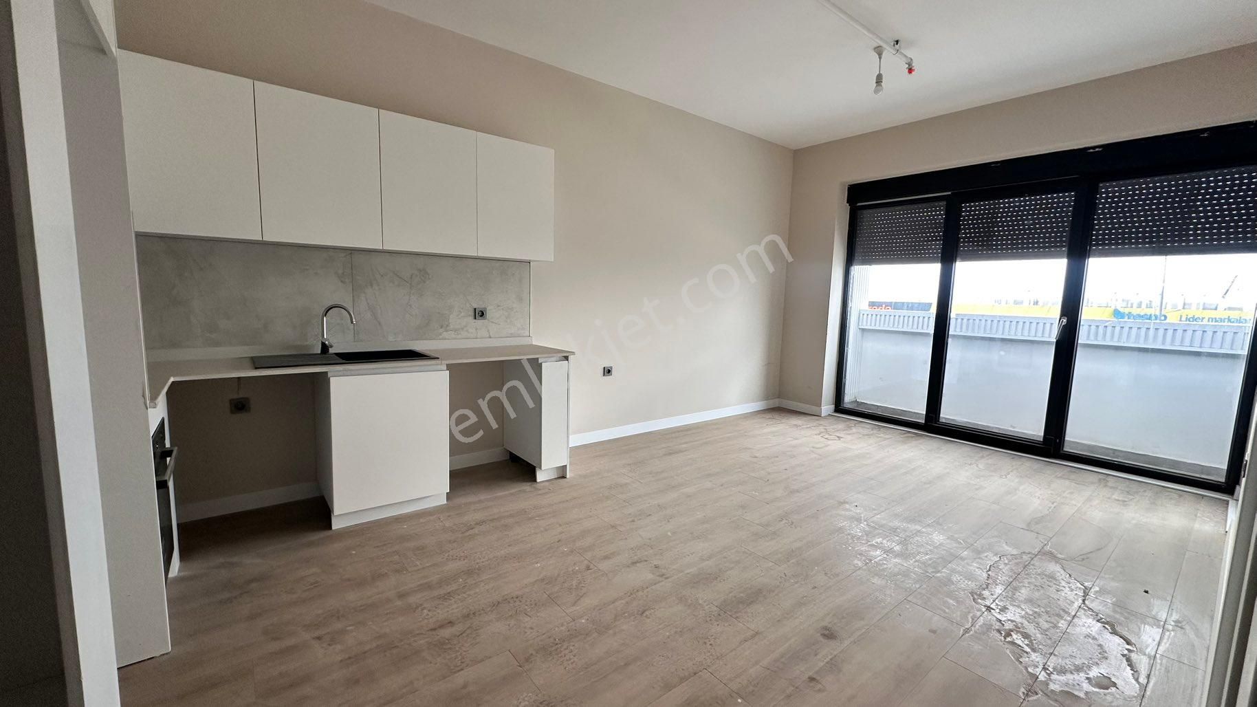 Altınova Metro Avm-agora-ikea Karşısı 1+1 Plaza Ofis&büro&daireler - Görsel 8