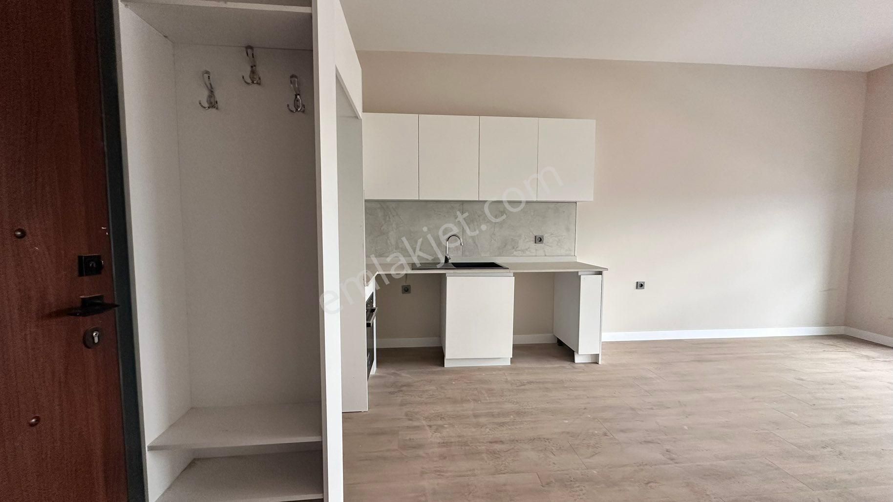 Altınova Metro Avm-agora-ikea Karşısı 1+1 Plaza Ofis&büro&daireler - Görsel 10