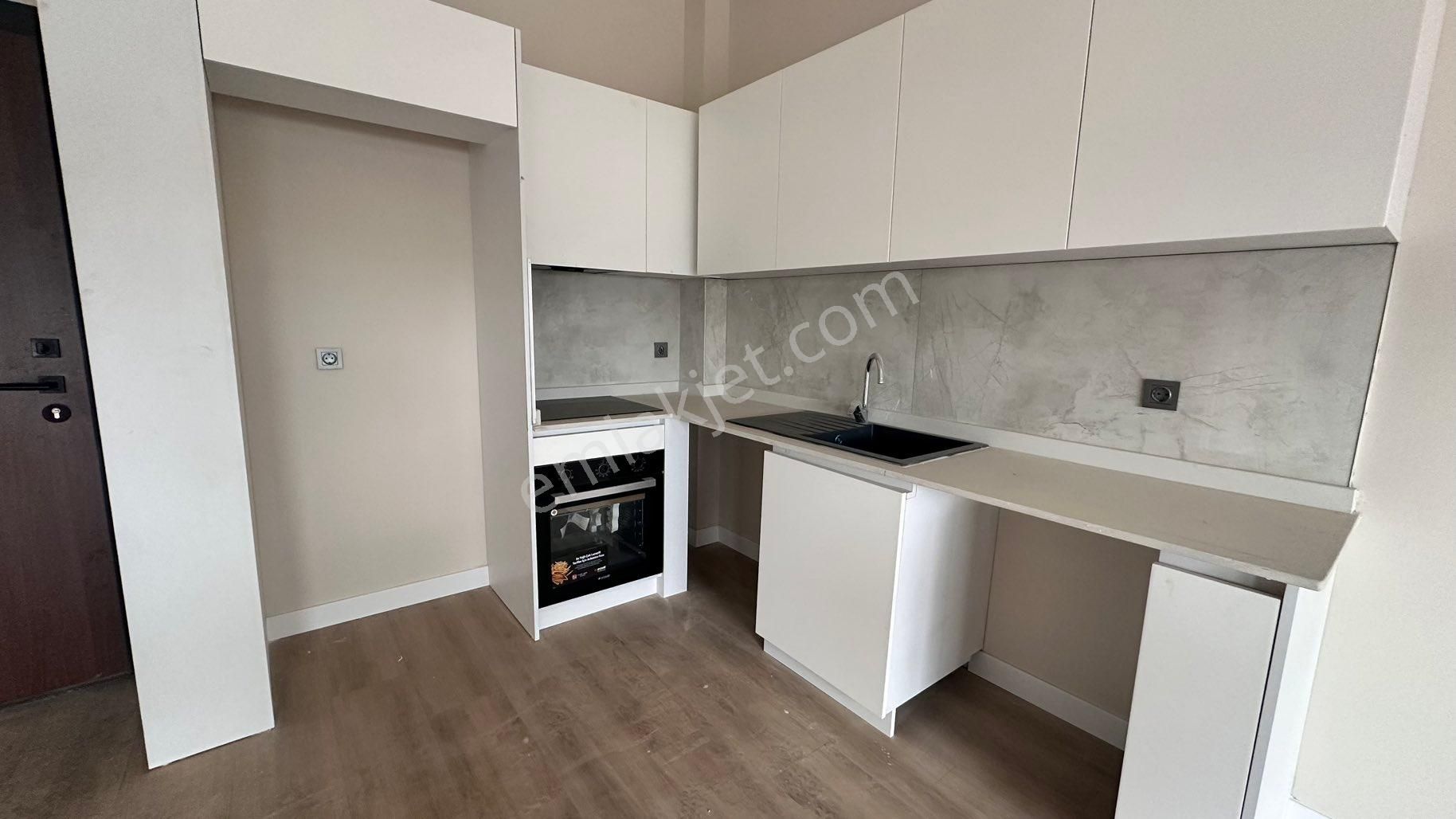 Altınova Metro Avm-agora-ikea Karşısı 1+1 Plaza Ofis&büro&daireler - Görsel 9