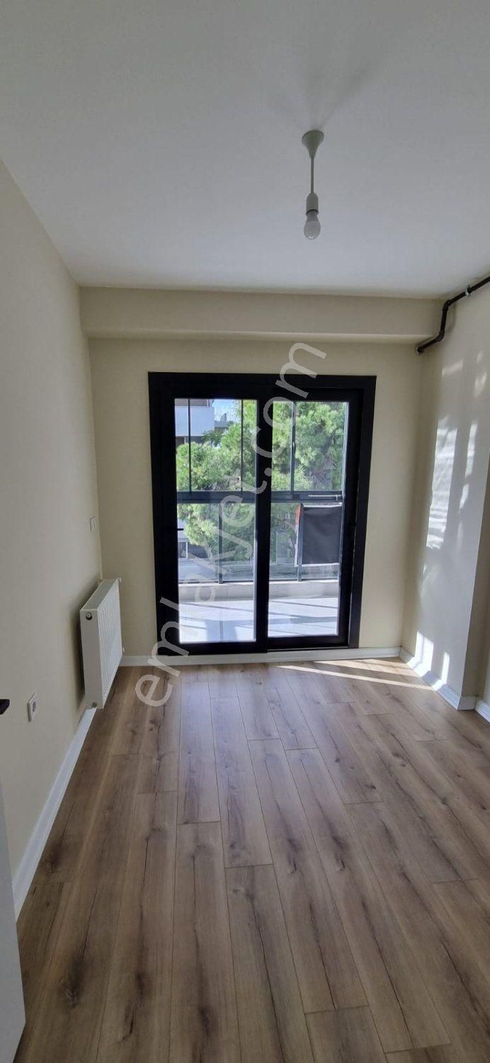 Merkezı Konumda Yenı Bına | 2+1 Açık Mutfak | Denıze Yakın | Otoparklı - Görsel 24