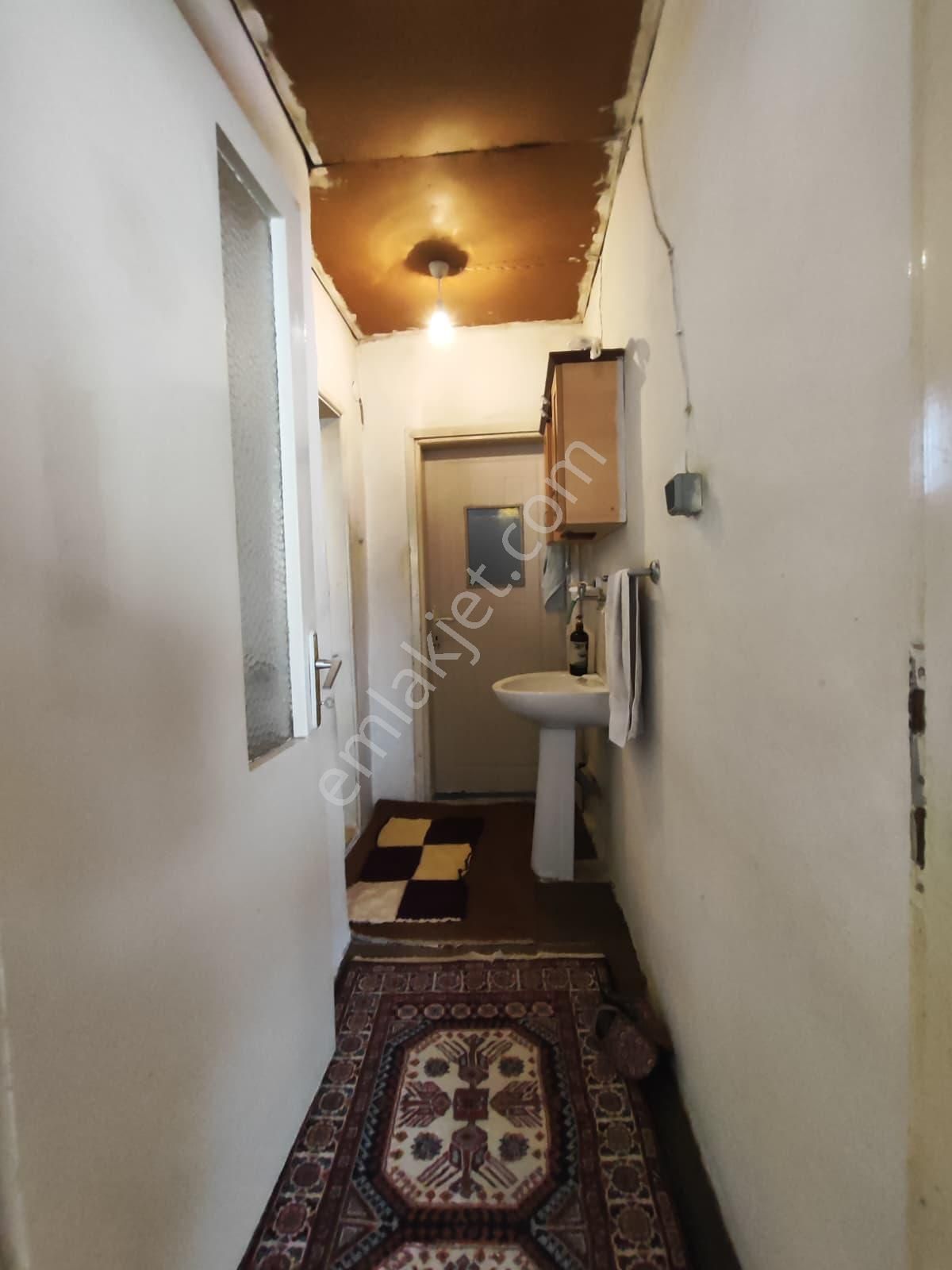 Cadde Üzerinde 2+1 Müstakil Ev Köşe Parsel Satılık Hisseli Tapu - Görsel 22