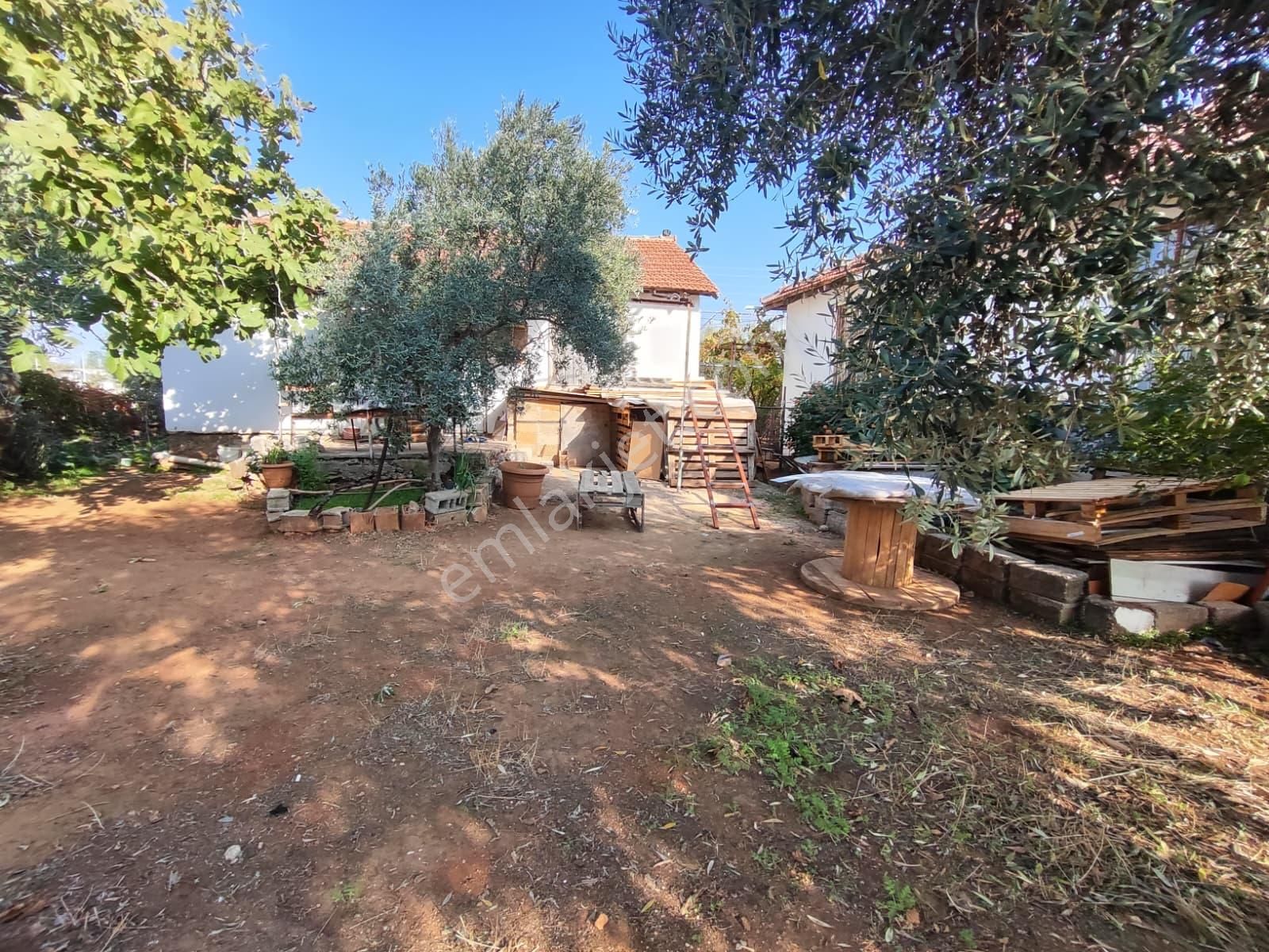 Cadde Üzerinde 2+1 Müstakil Ev Köşe Parsel Satılık Hisseli Tapu - Görsel 9