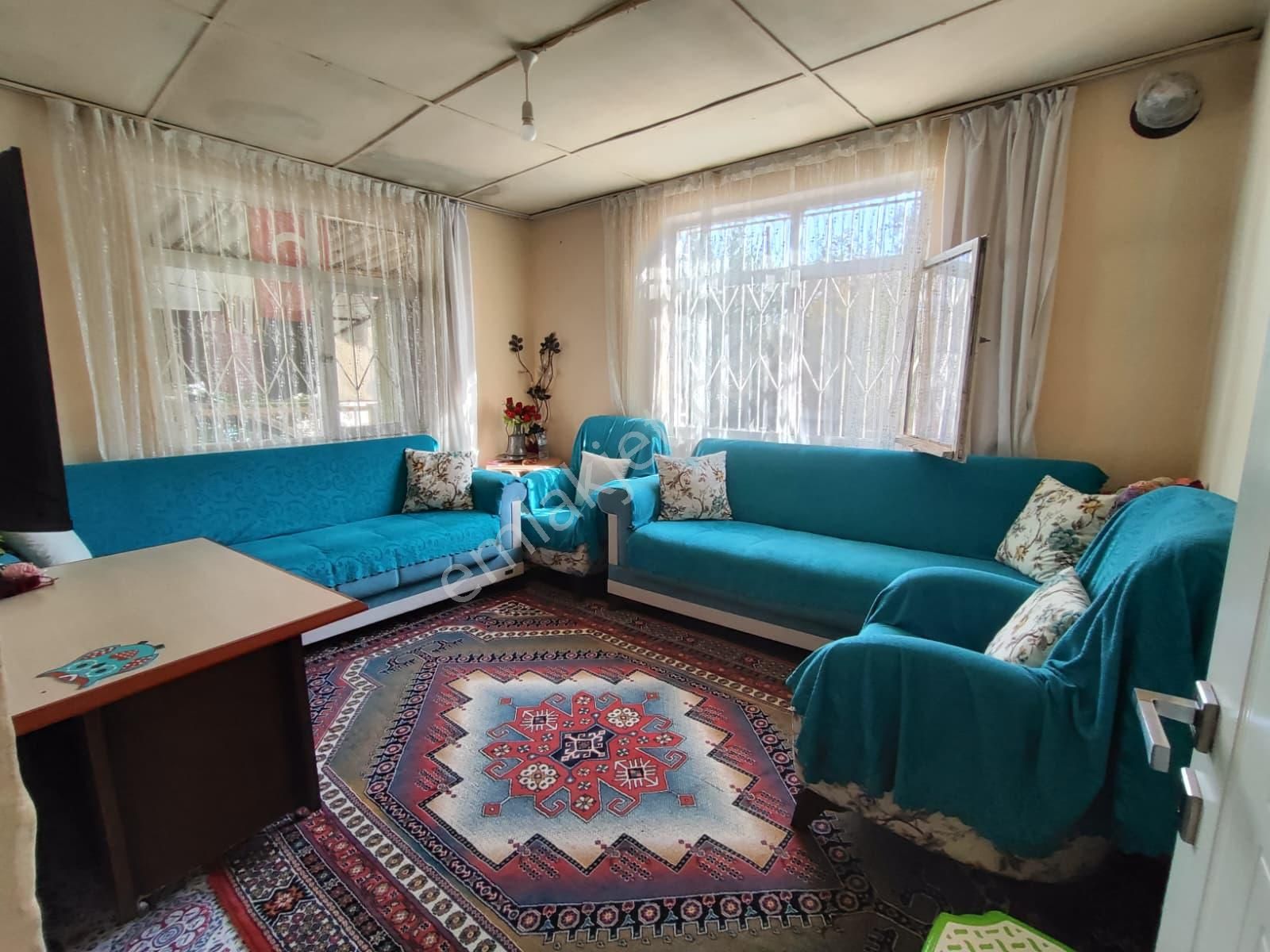 Cadde Üzerinde 2+1 Müstakil Ev Köşe Parsel Satılık Hisseli Tapu - Görsel 15