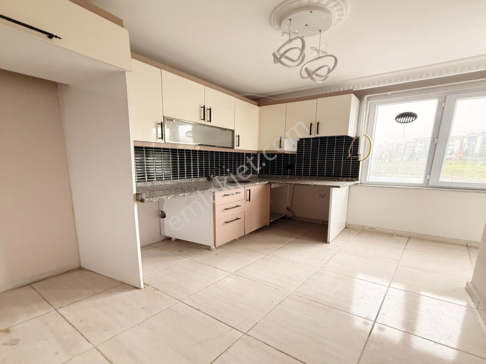 Esenyurt Devlet Hastahanesine Yakın Merkezi Konum Arakat - Görsel 5