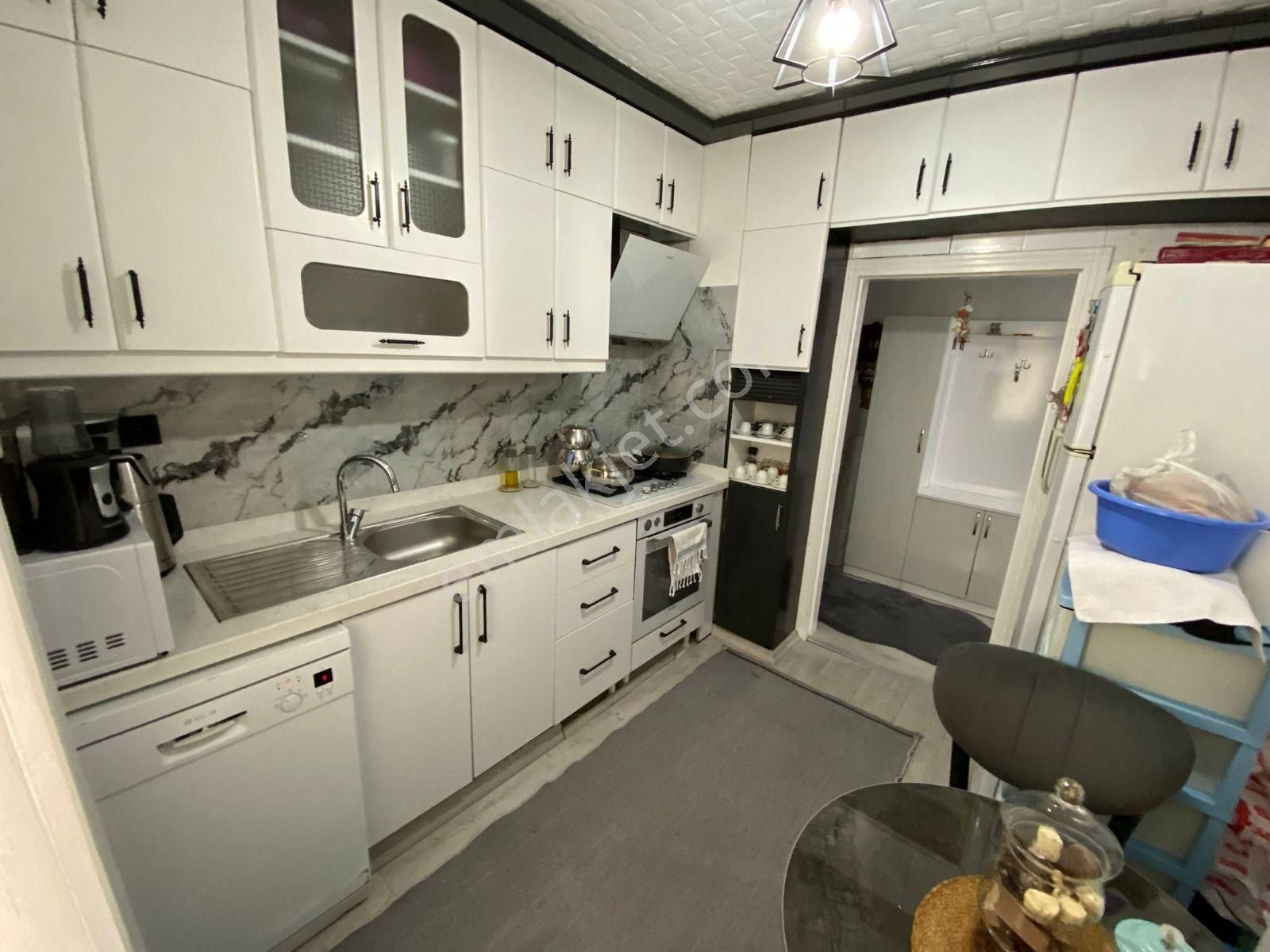 Akşemsettinde 3+1 Yapılı Kaçırılmayacak Daire!! - Görsel 3