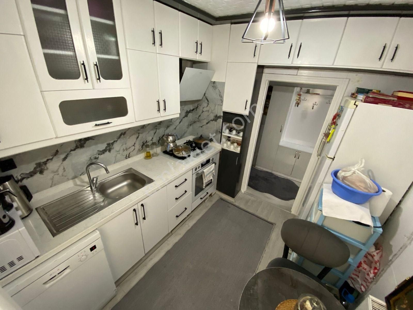 Akşemsettinde 3+1 Yapılı Kaçırılmayacak Daire!! - Görsel 4