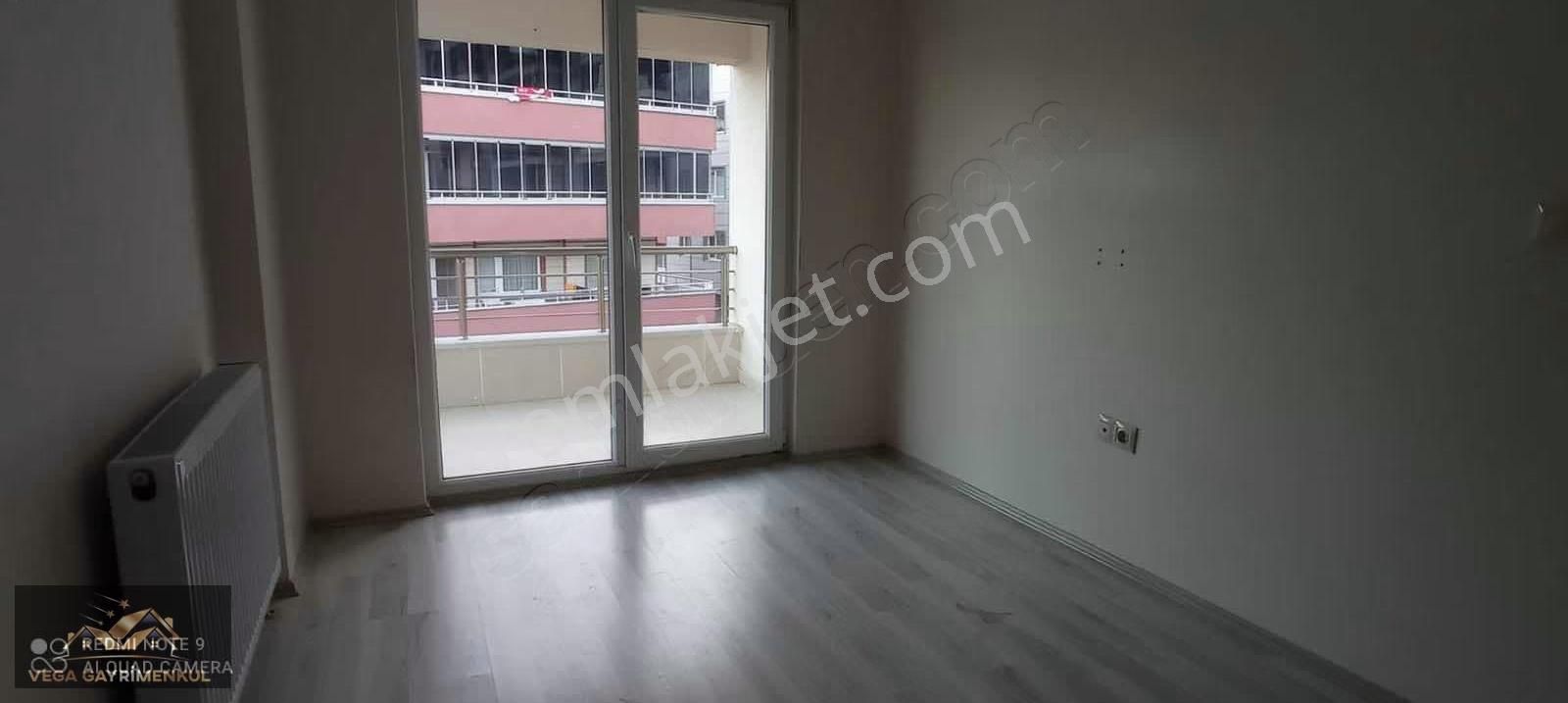 Bursa Mudanya Halitpaşada 3+1 8 Yıllık Binada 110m2 Daire