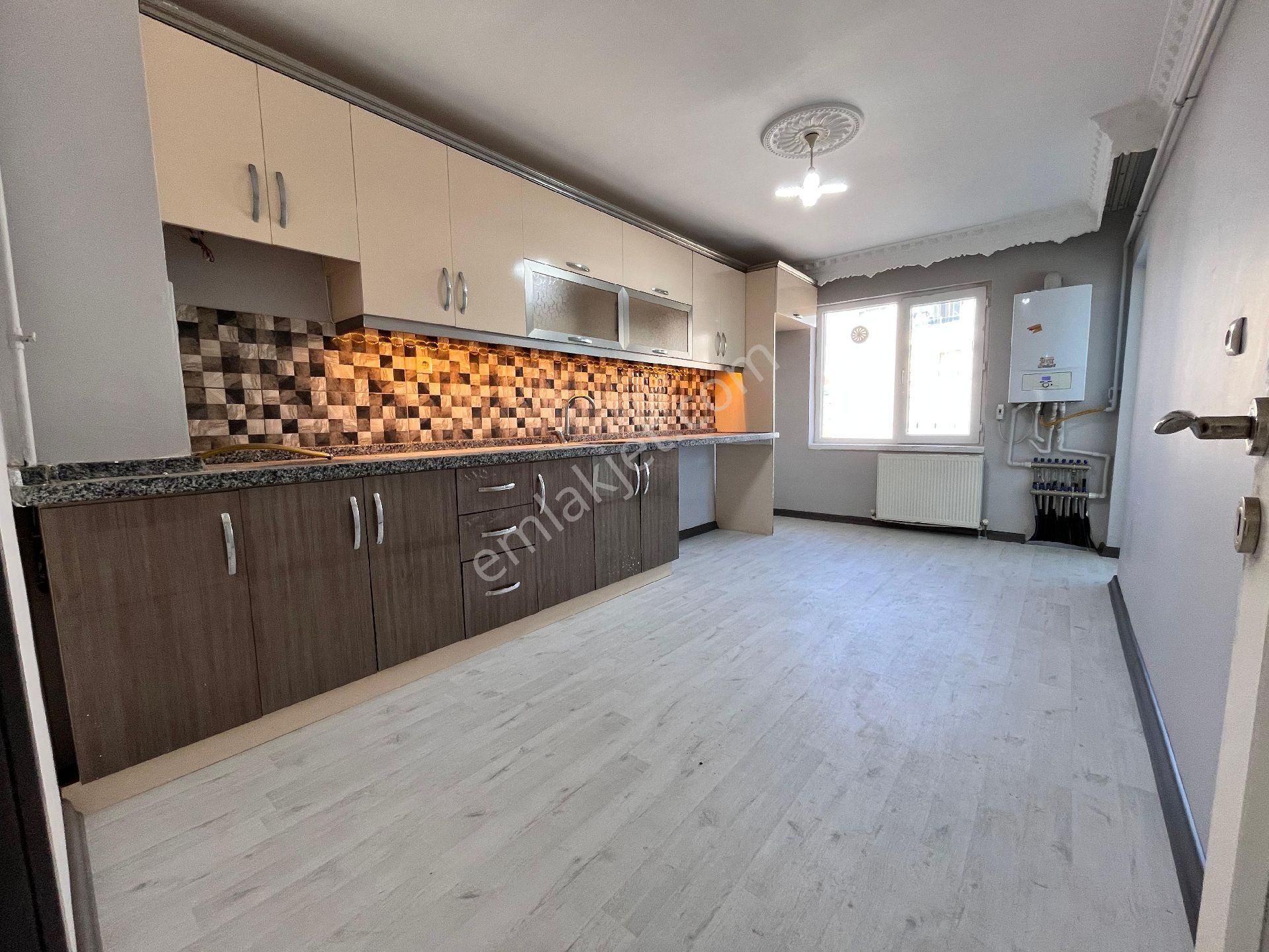 Karapürçek Altınköy Parkı Yakını 3+1 Asansörlü Masrafsız Daire - Görsel 4