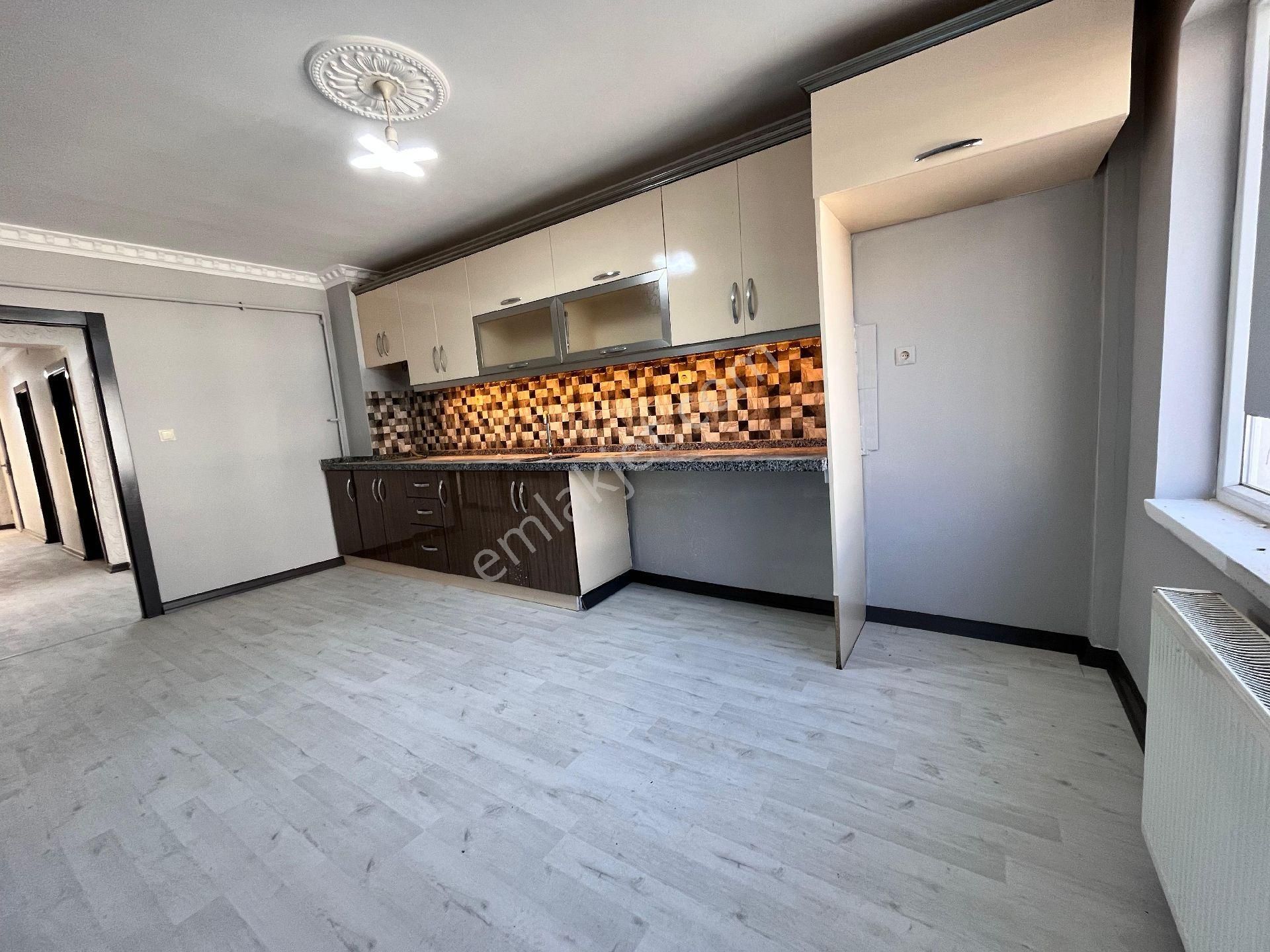 Karapürçek Altınköy Parkı Yakını 3+1 Asansörlü Masrafsız Daire