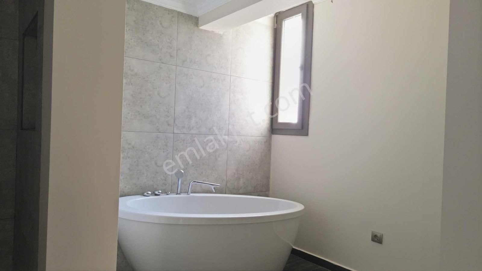 Bornova Evka 3 Ortakköy Sitesi 5+1 Lüks Tripleks Villa - Görsel 7