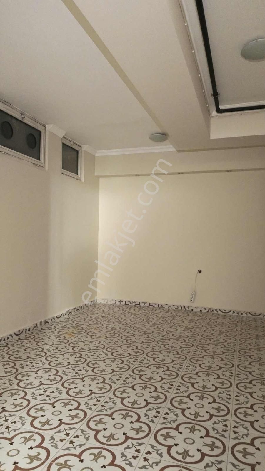Bornova Evka 3 Ortakköy Sitesi 5+1 Lüks Tripleks Villa - Görsel 34