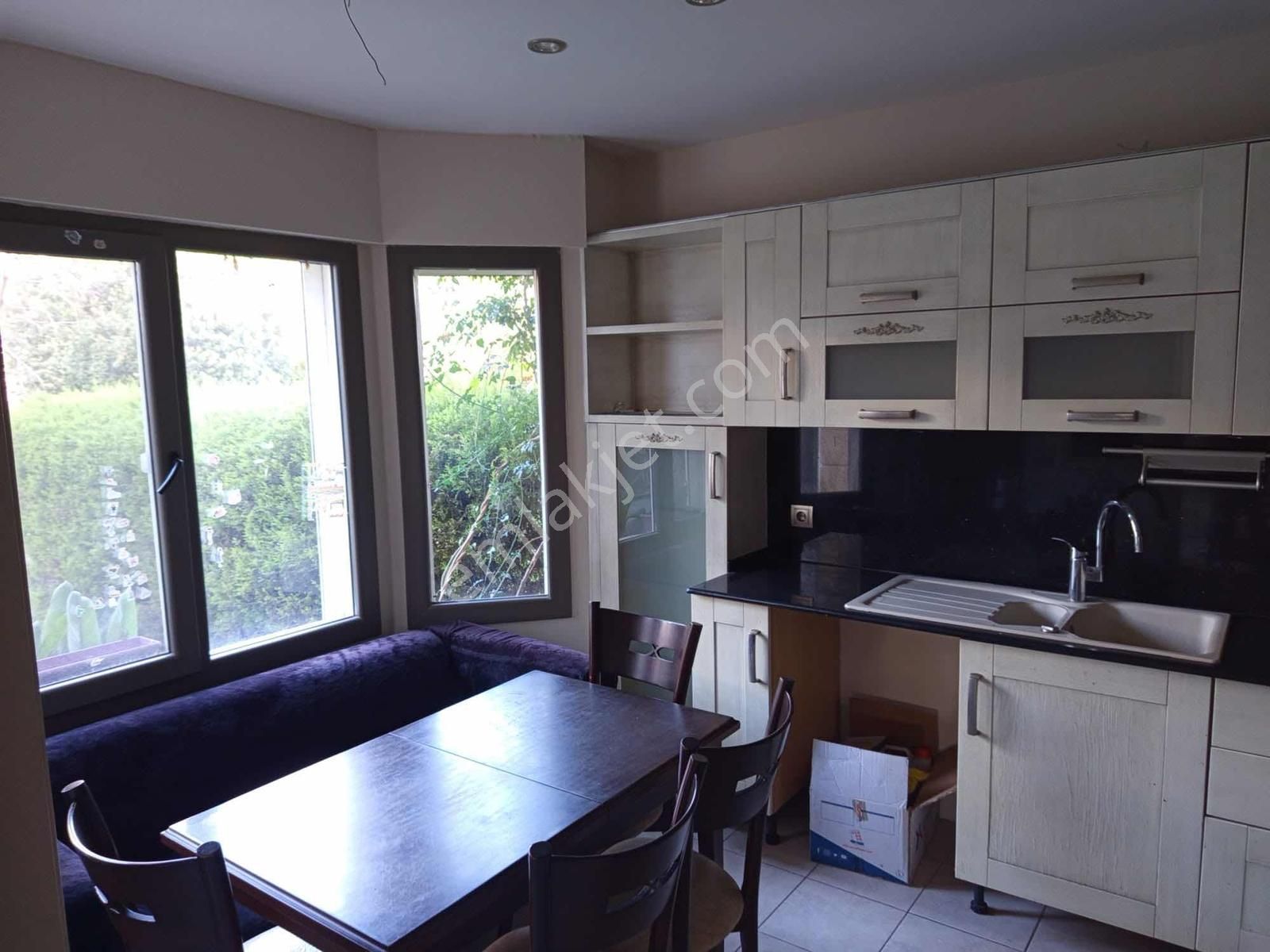 Bornova Evka 3 Ortakköy Sitesi 5+1 Lüks Tripleks Villa - Görsel 11